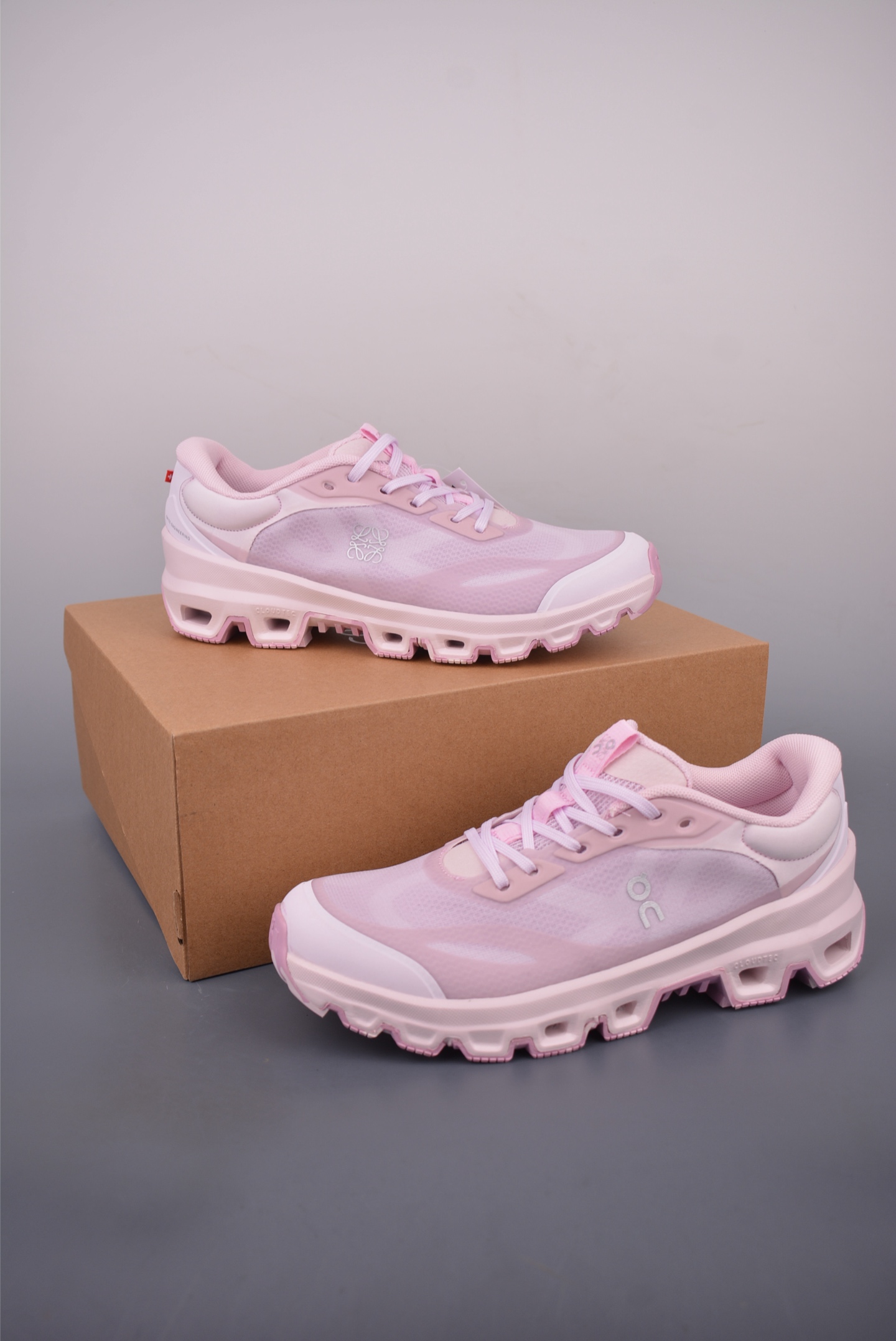 On Running Loewe Cloud Hi Edge Sneakers - Pink Outdoor Street Style 5 i1755386125073 5682 0 4