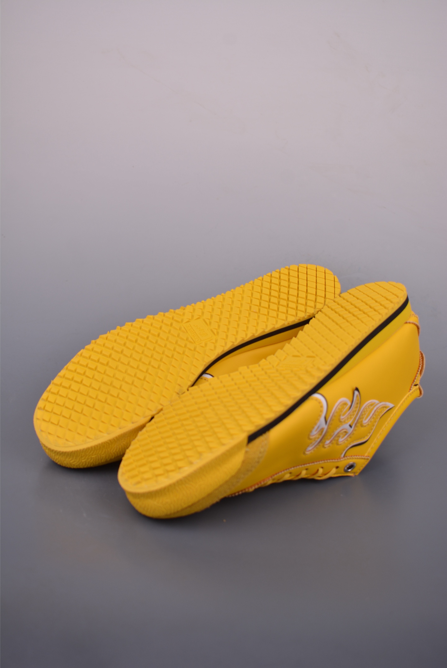 Onitsuka Tiger Mexico 66 Yellow Leather Low-Top Sneakers 3 i1755386160768 7223 0 2