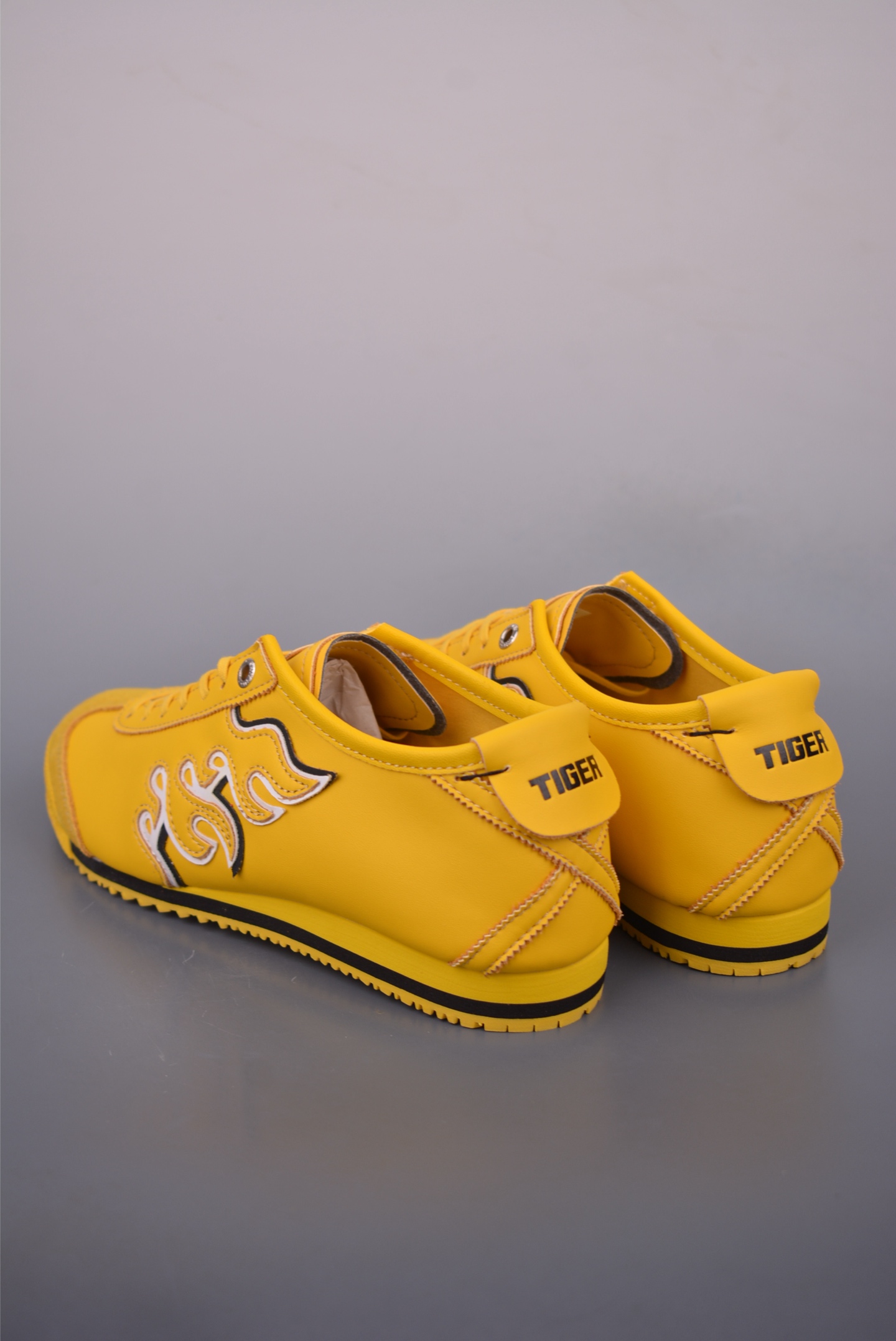 Onitsuka Tiger Mexico 66 Yellow Leather Low-Top Sneakers 2 i1755386162992 4832 0 1