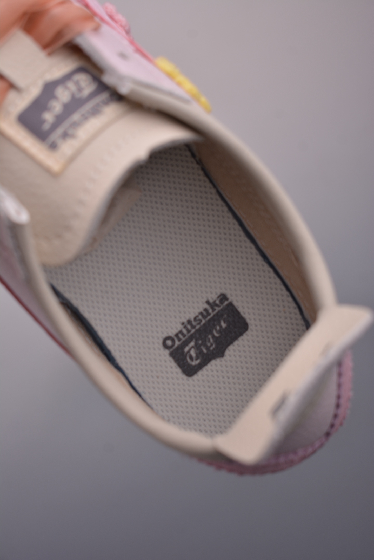 Onitsuka Tiger Mexico 66 Slip-On Sneakers - Pink Leather, Premium Comfort 10 i1755386207242 6868 0 8