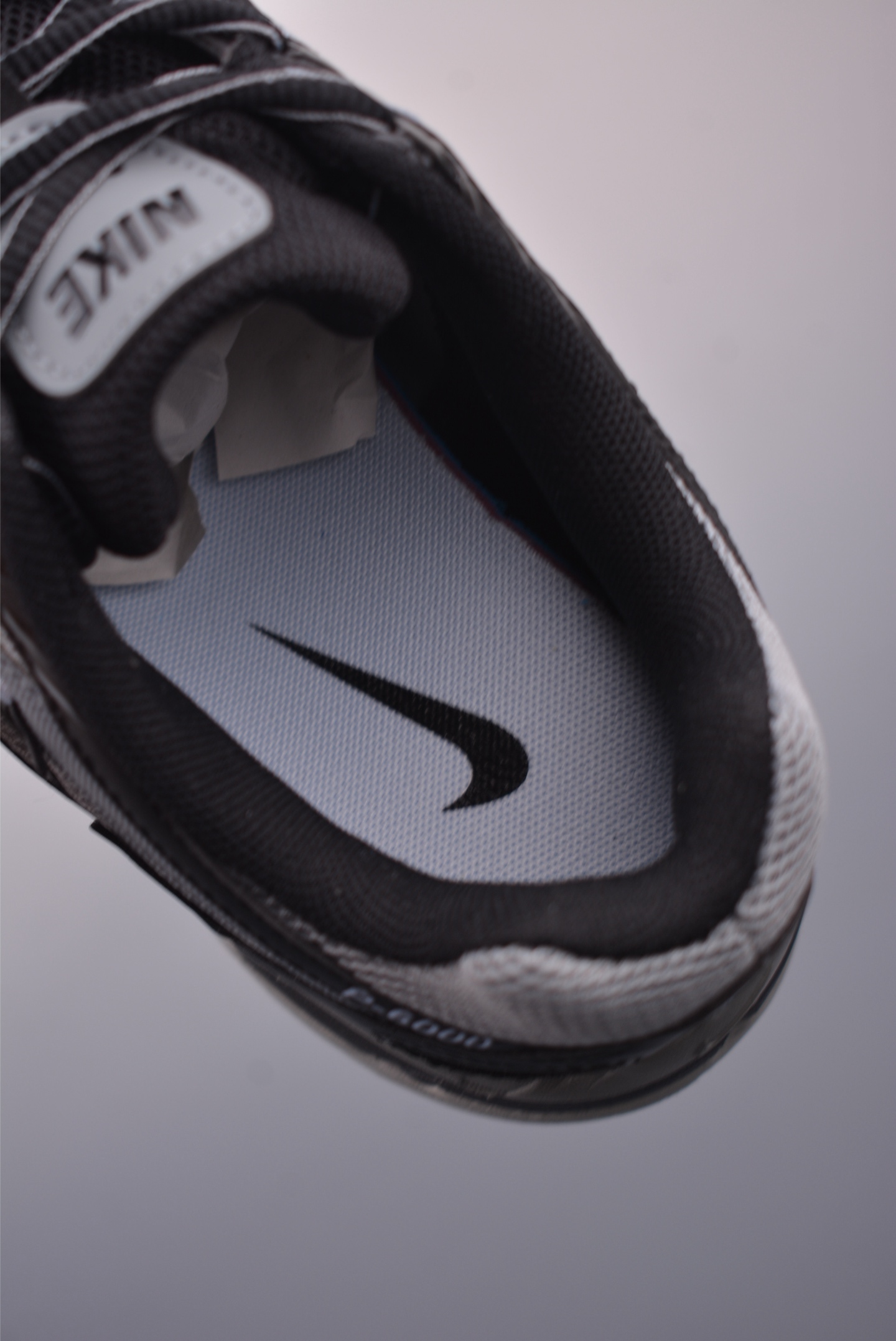 Nike Initiator Running Shoes Retro Dad Sneakers - Style & Comfort Combined 10 i1755386244909 4818 0 8