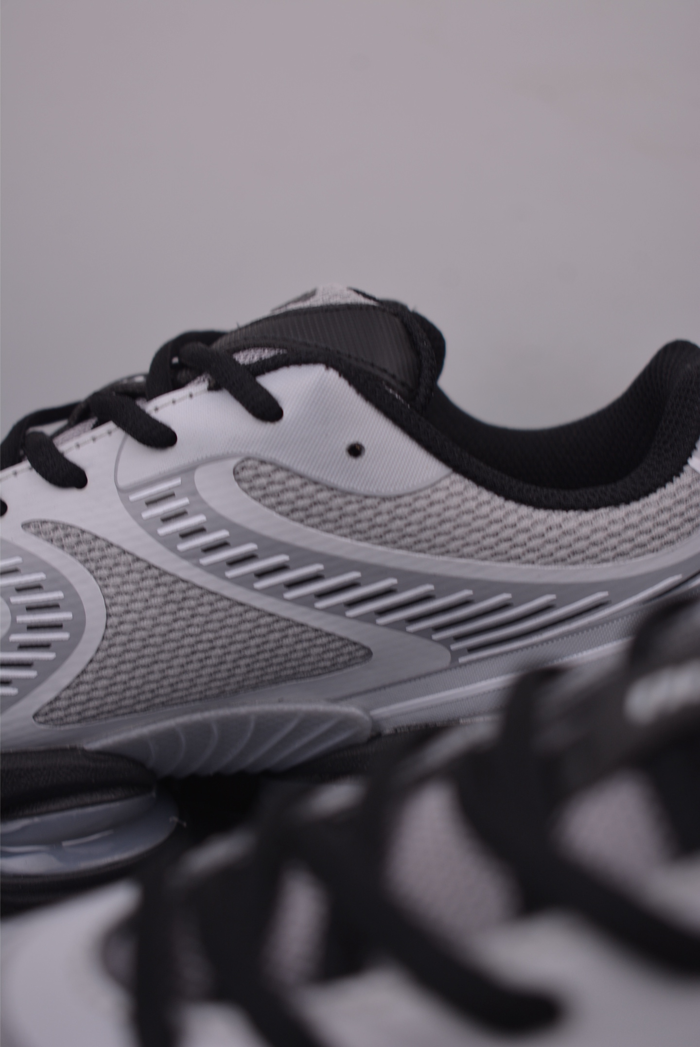 New Balance 新百伦 M2000系列 时尚百搭 织物人造革猪皮 网面休闲鞋 U20003725