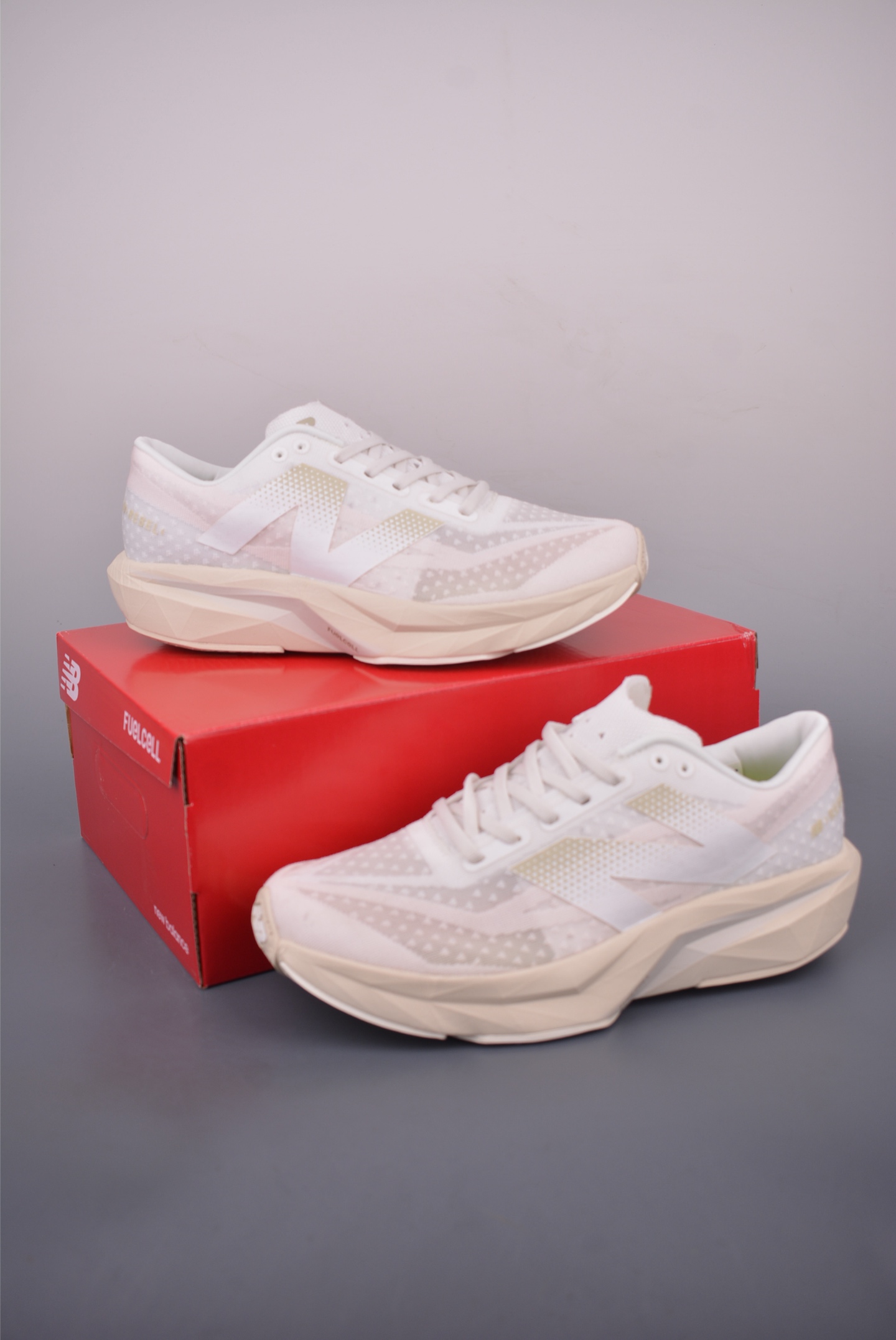New Balance FuelCell SuperComp Trainer Running Shoes for Women and Men 5 i1755386599553 7004 0 4