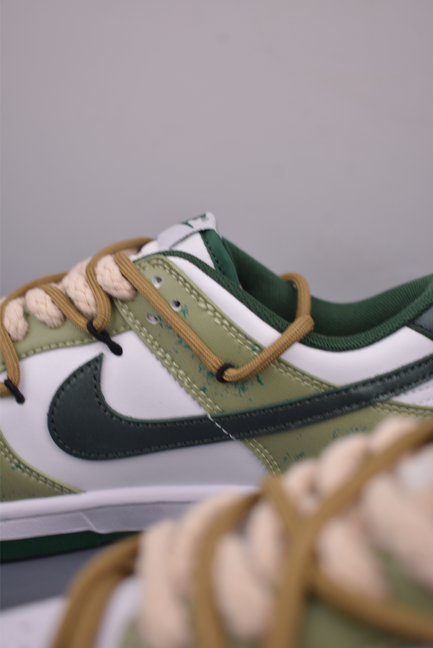 Nike SB Dunk Low 军绿 解构绑带 DD1391-101