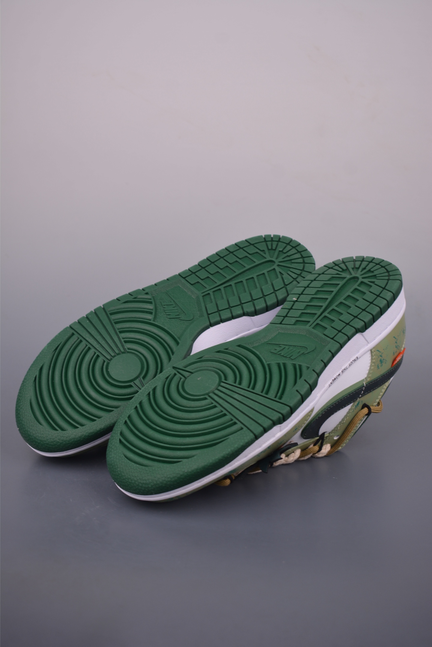Nike SB Dunk Low 军绿 解构绑带 DD1391-101