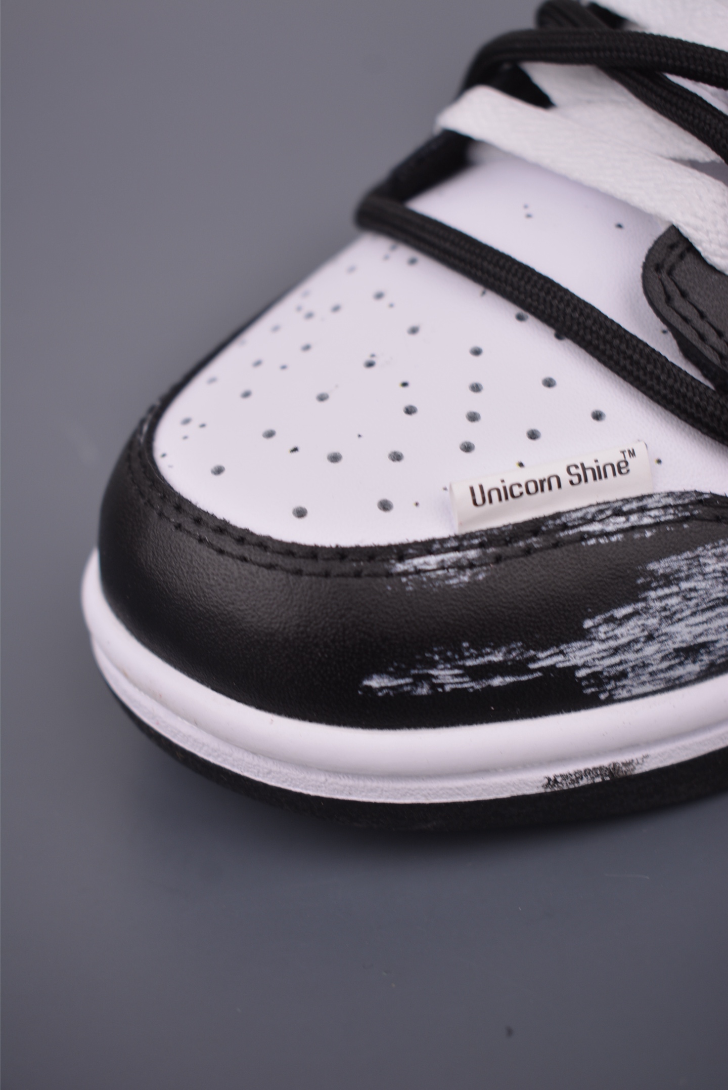 Nike SB Dunk Low Graffiti Black and White Deconstructed Bandage Shoes 7 i1755388231144 2244 0 5