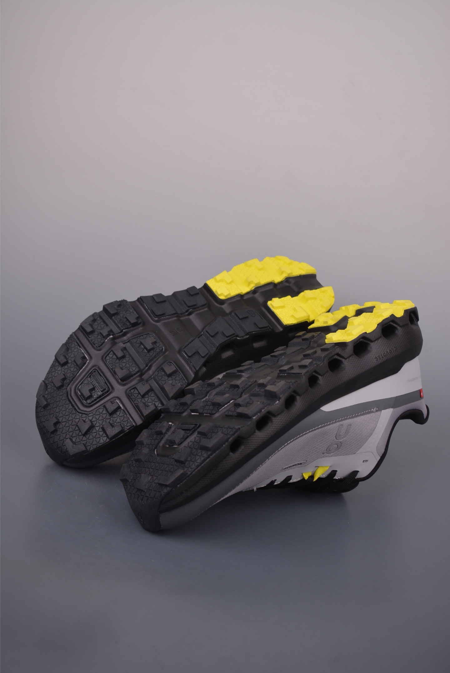 On Cloudvista 2 Waterproof Running Shoes - Outdoor, Street, and Functional Style 4 i1755470402500 8717 0 2