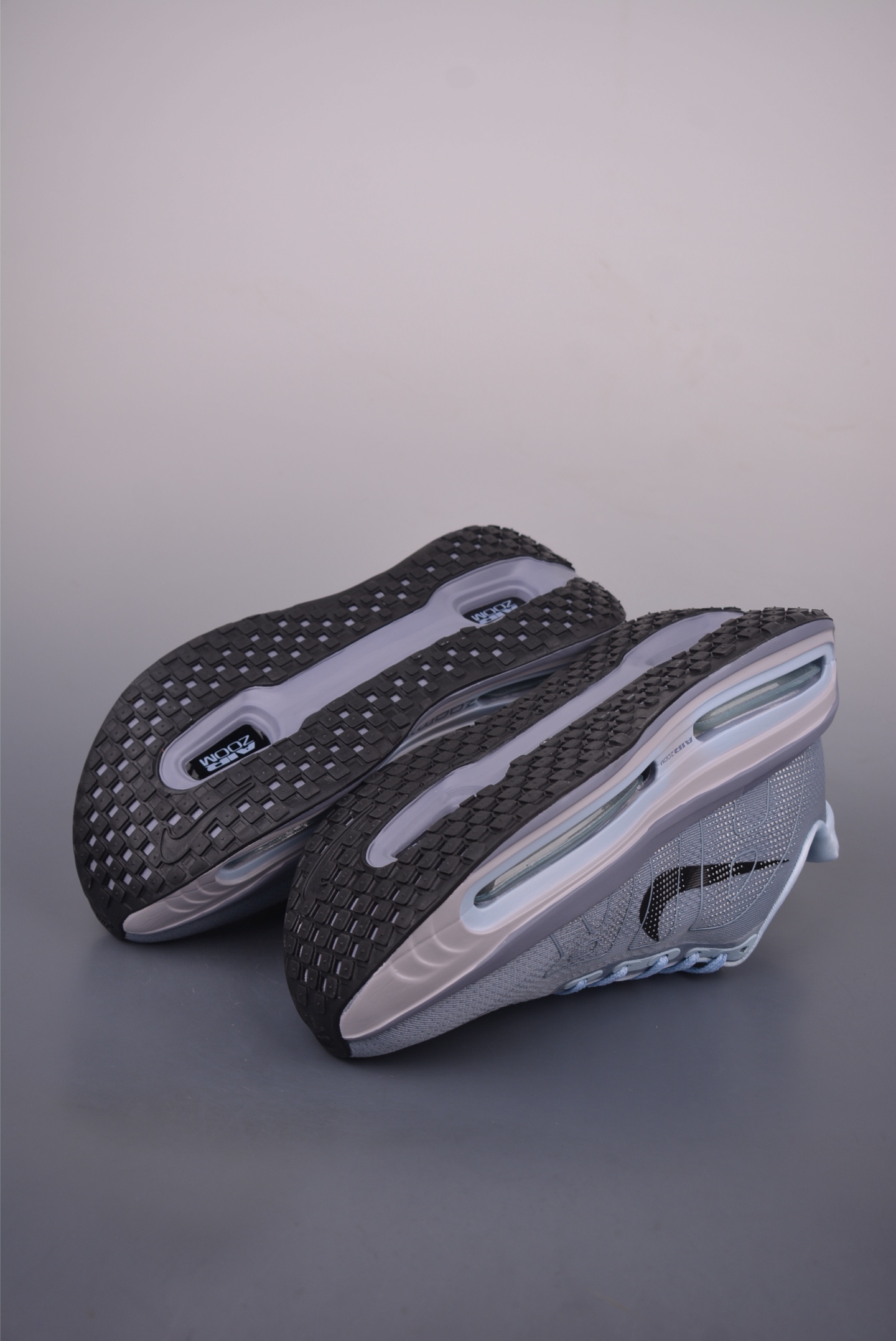 Nike Vomero Premium Air Cushion Running Shoes - Stylish, Comfortable, Durable 3 i1755470631303 6559 0 2