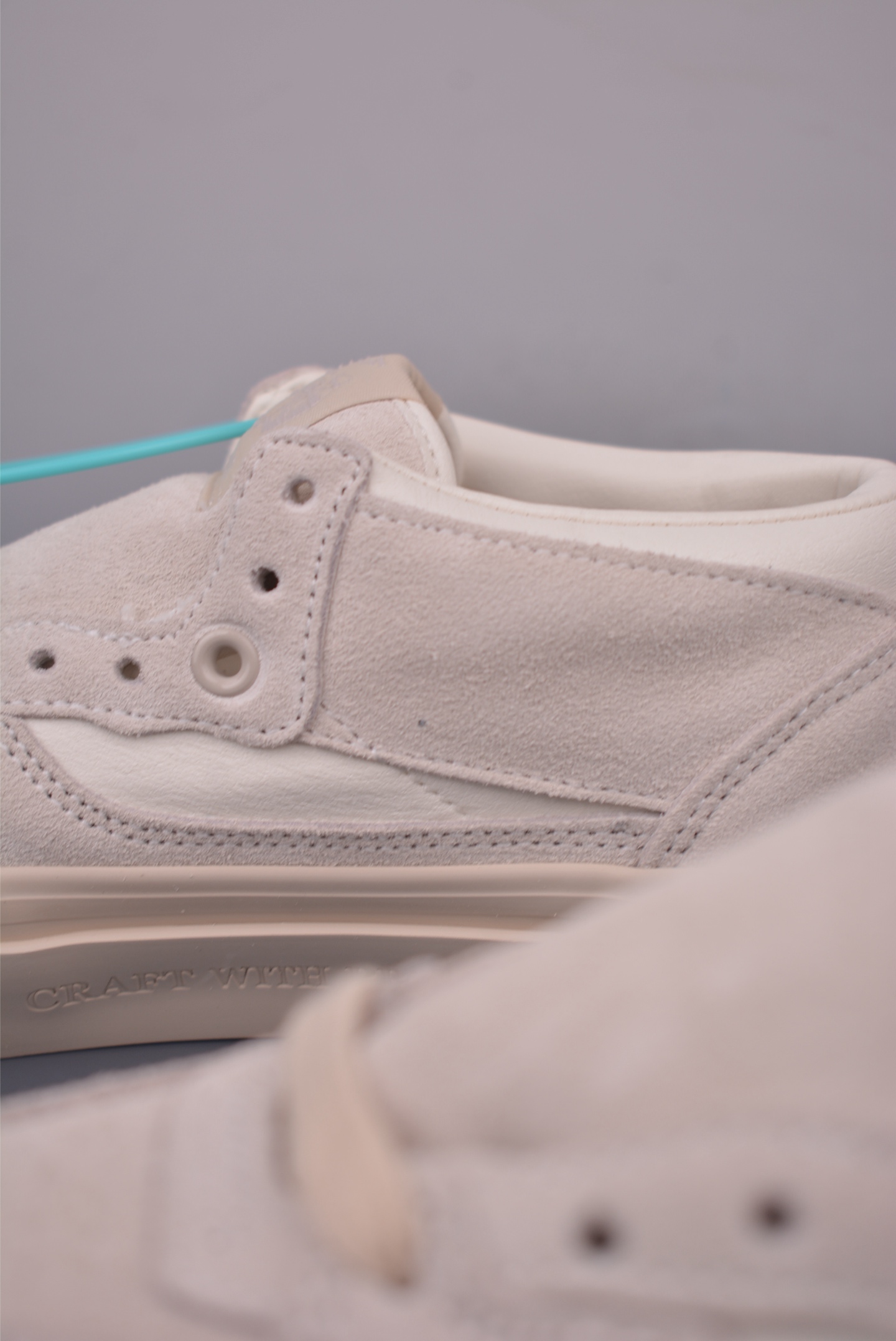 Neighborhood x Vans Half Cab Beige Sneakers - Tokyo Est. 1994 9 i1755472584323 4976 0 7