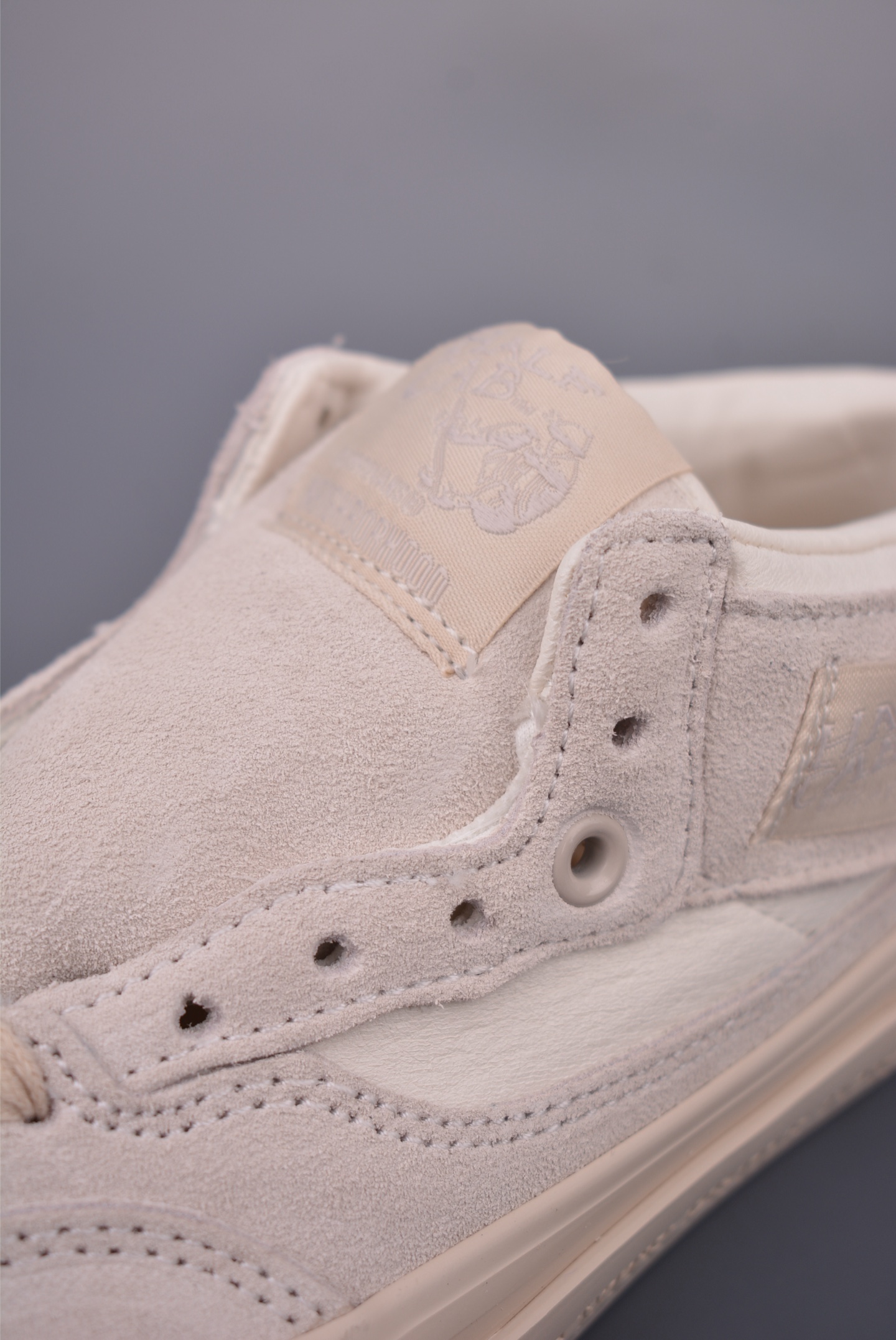 Neighborhood x Vans Half Cab Beige Sneakers - Tokyo Est. 1994 8 i1755472585879 2376 0 6