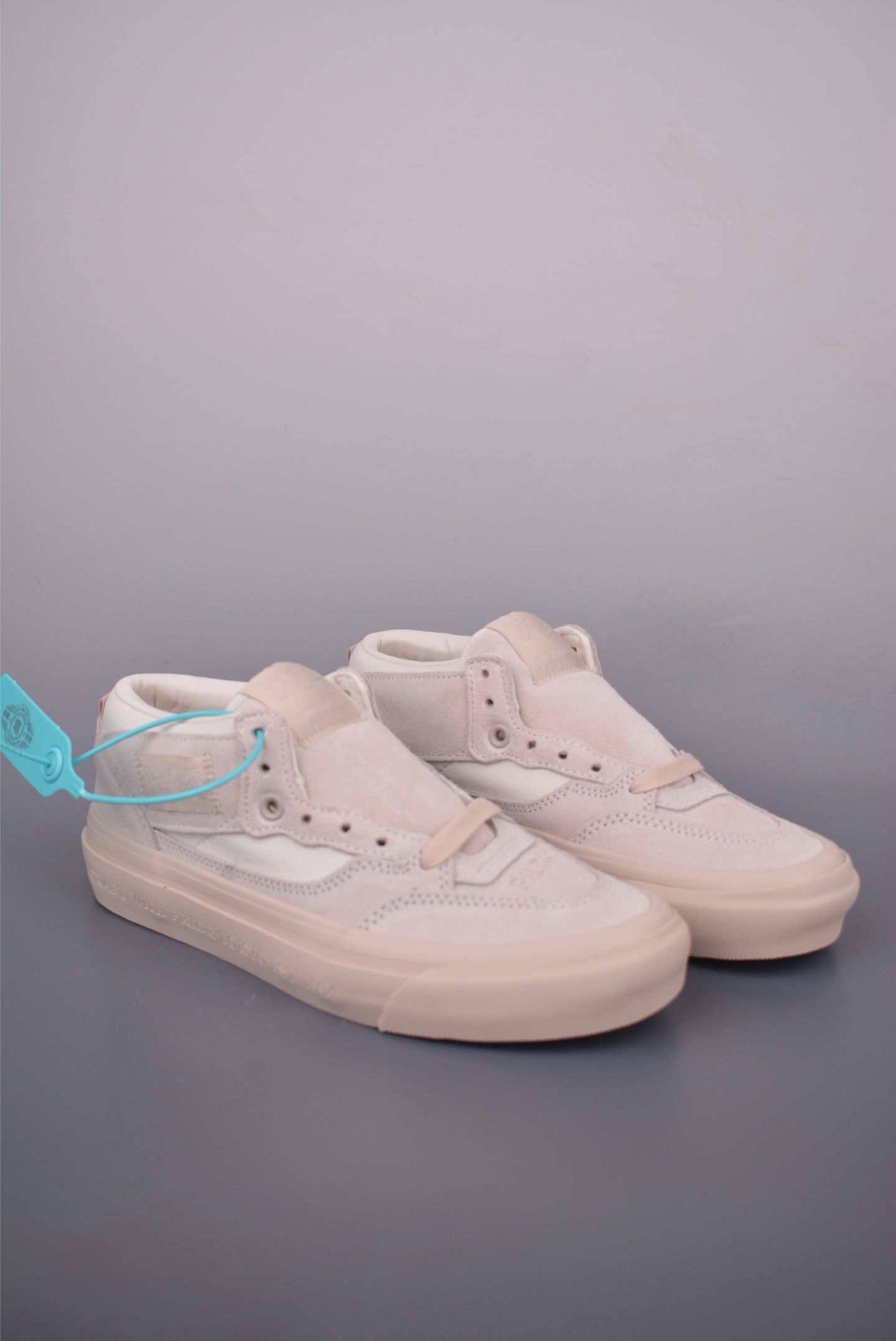 Neighborhood x Vans Half Cab Beige Sneakers - Tokyo Est. 1994 2 i1755472585894 2264 0 0