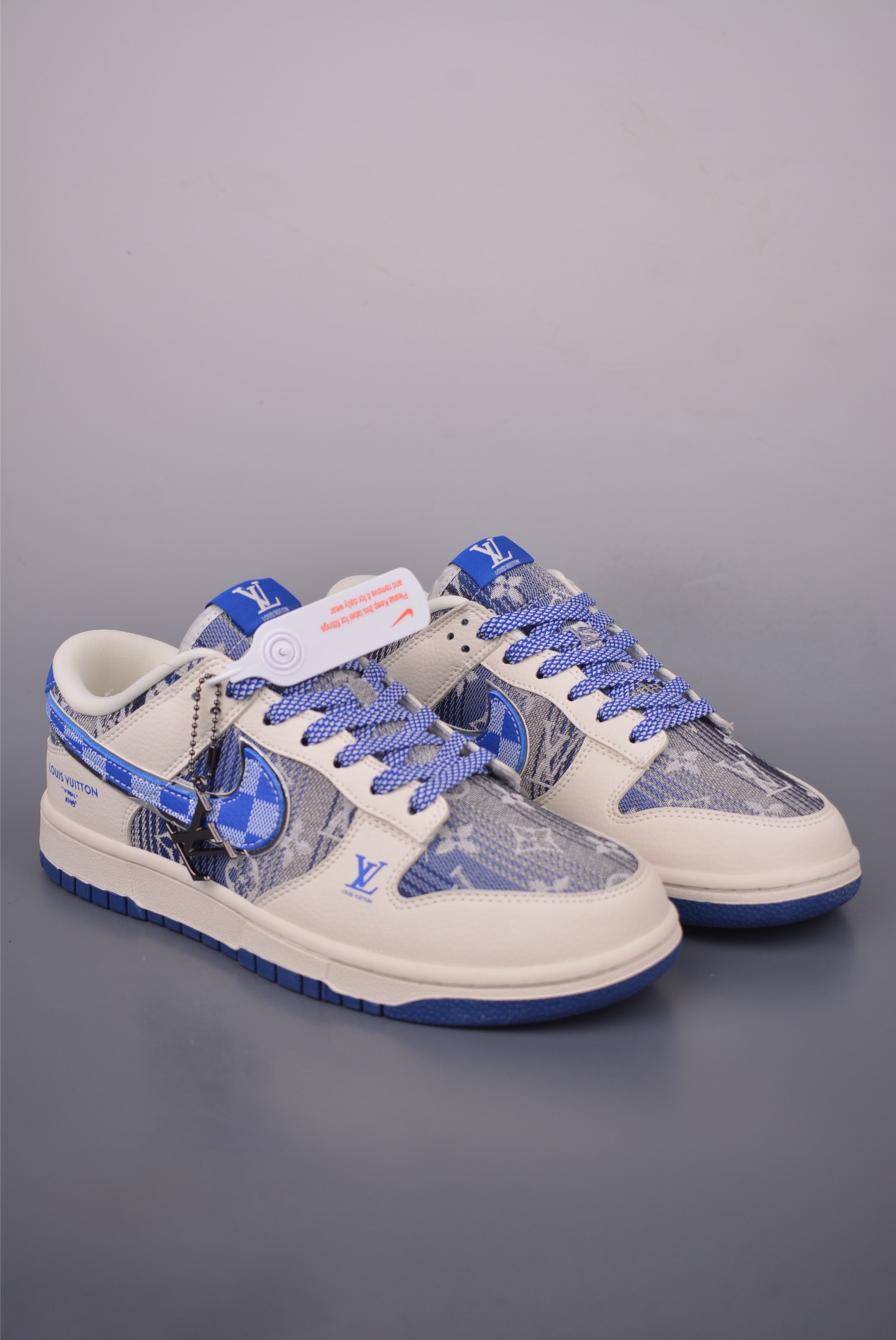 Nike SB Dunk Low Louis Vuitton Collaboration Premium Sneakers - Limited Edition 1 i1755472664391 5624 0 0