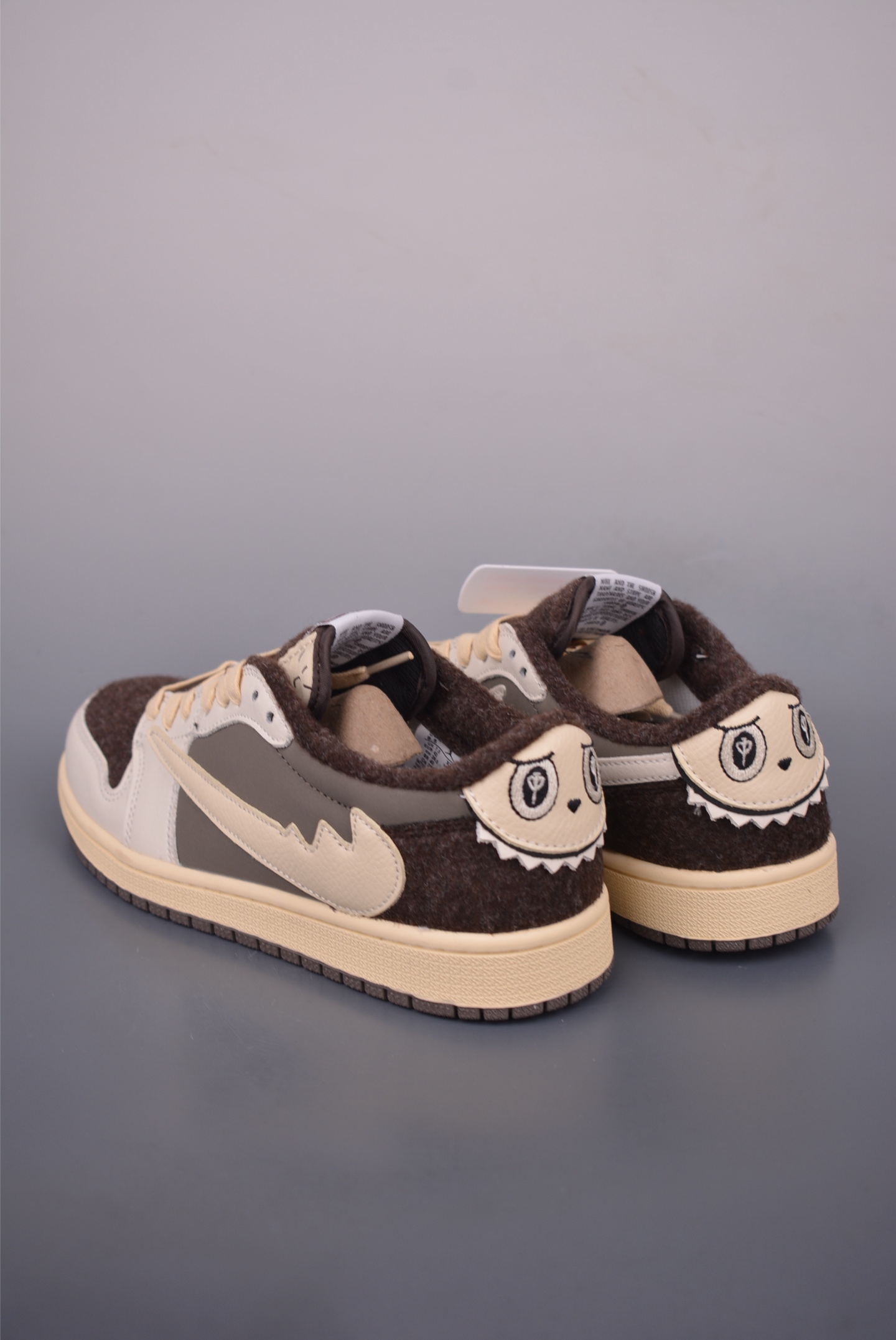 Fragment x Travis Scott x Labubu Air Jordan 1 Low - Limited Edition Sneakers 2 i1755472823628 1156 0 1