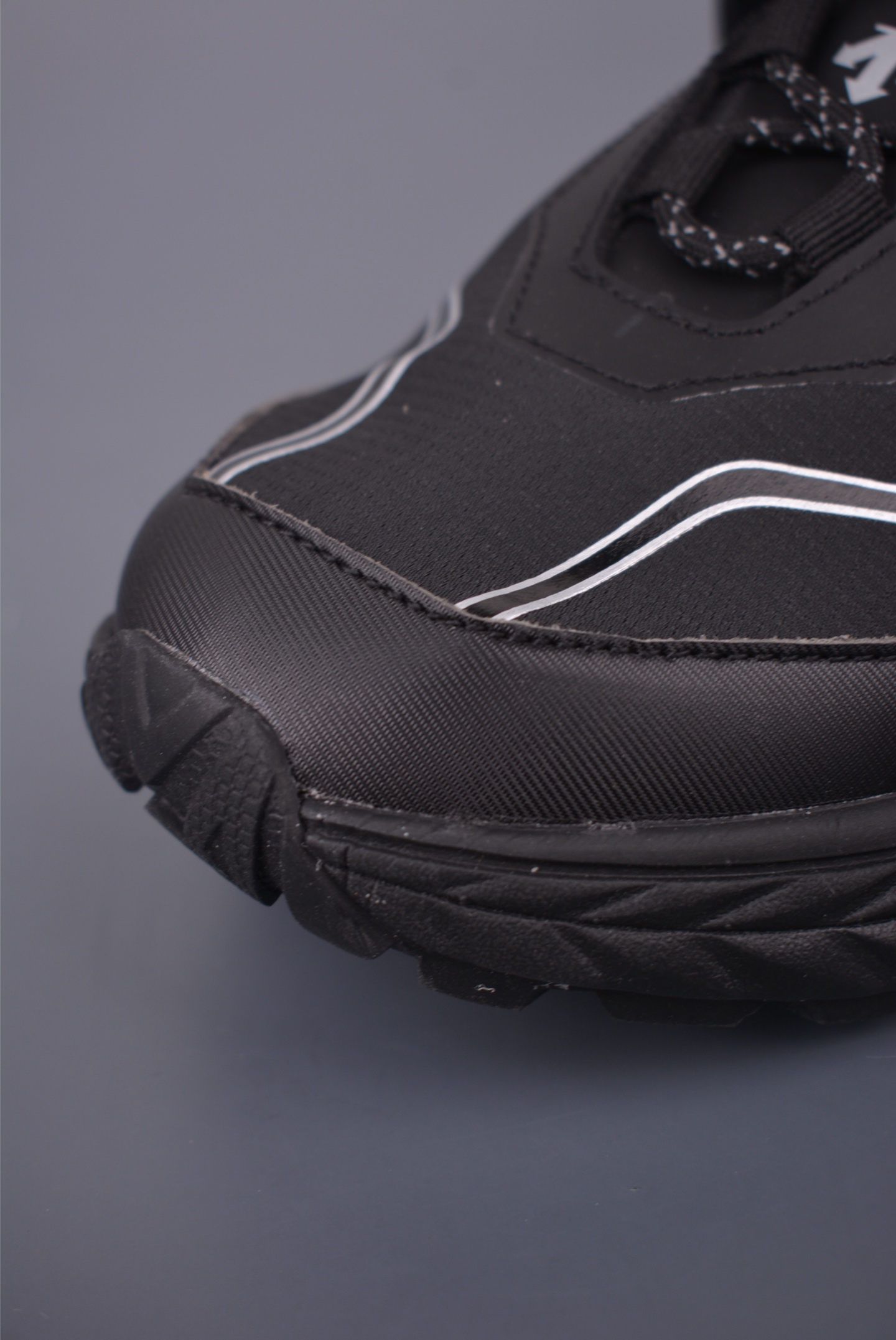 Descente Aerios FL GTX Lightweight Waterproof Trail Running Shoes for Men 6 i1755473370842 7974 0 5