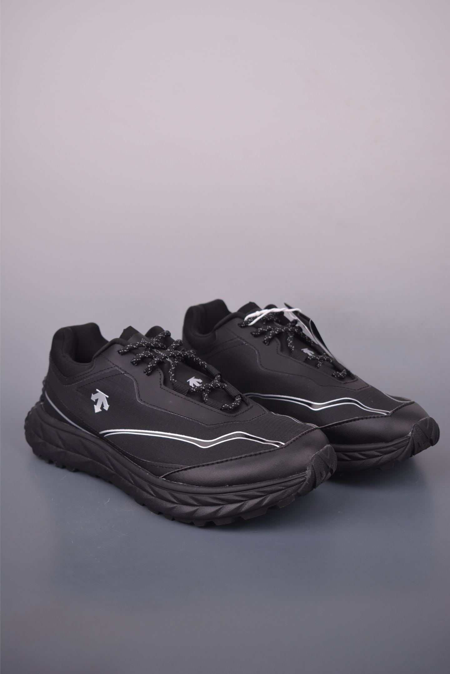 Descente Aerios FL GTX Lightweight Waterproof Trail Running Shoes for Men 1 i1755473372704 9249 0 0