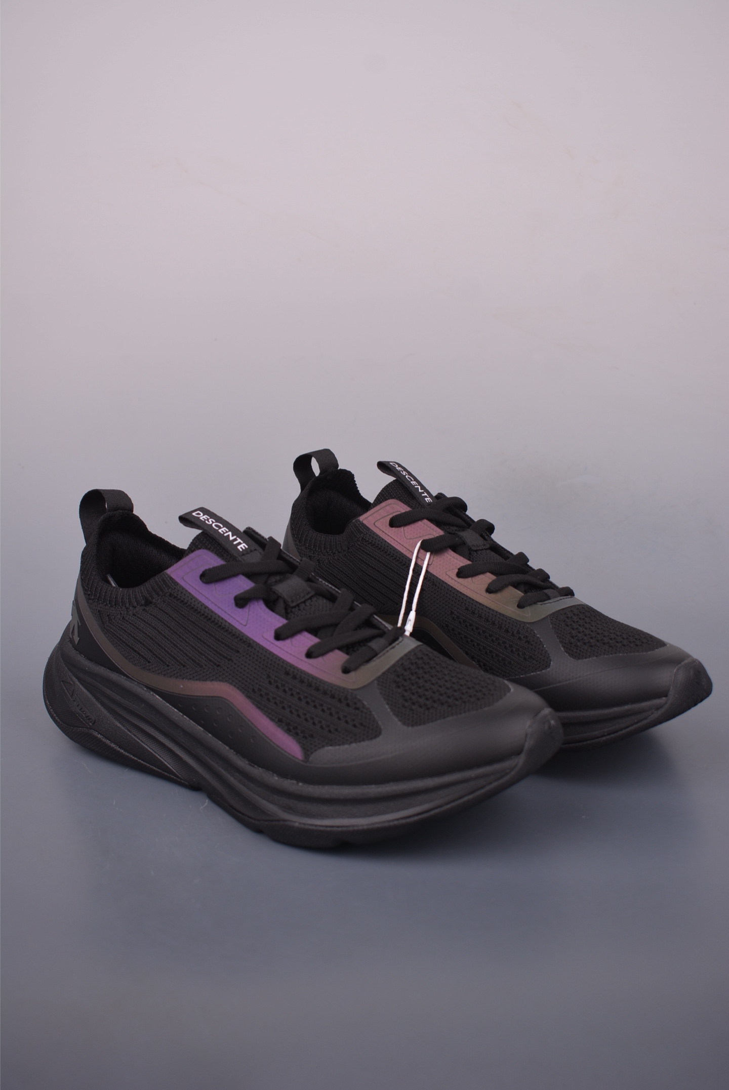 Descente Men's Aerios FL GTX Lightweight Trail Running Shoes - Black 2 i1755473421419 8564 0 0