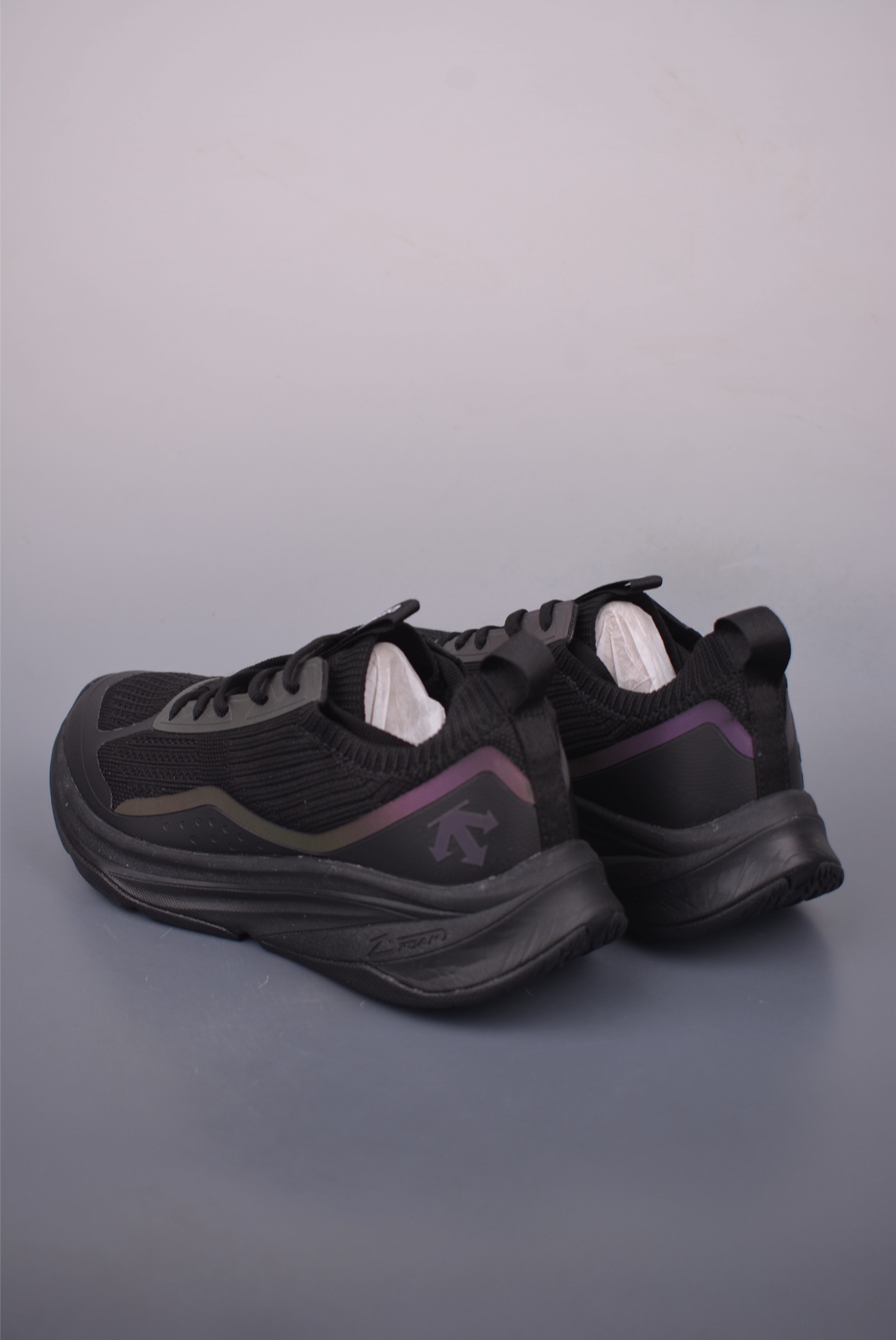 Descente Men's Aerios FL GTX Lightweight Trail Running Shoes - Black 3 i1755473423089 4862 0 1