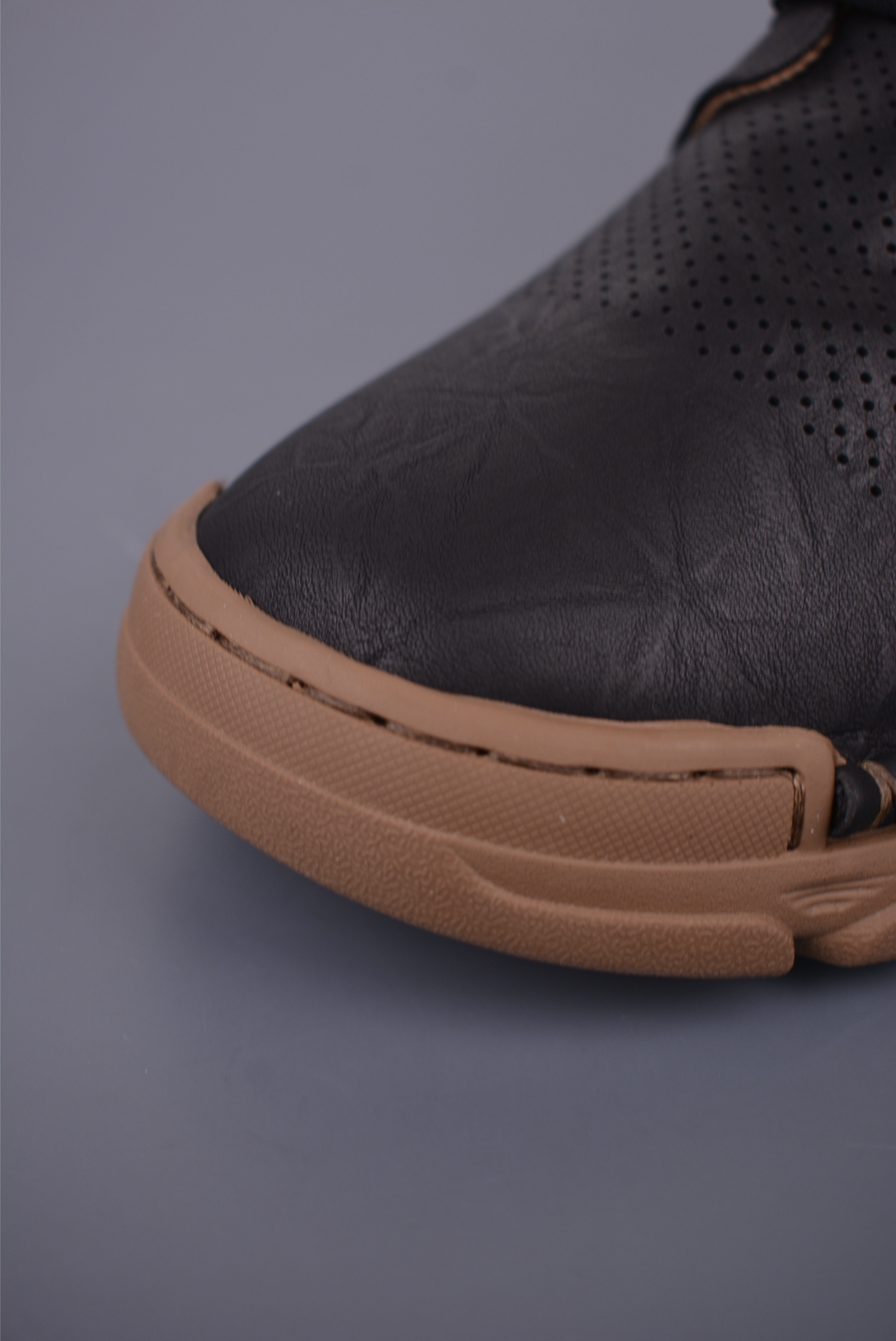 CAT Men's Leather Casual Shoes Breathable Outdoor Summer Footwear 7 i1755473529983 5406 0 5