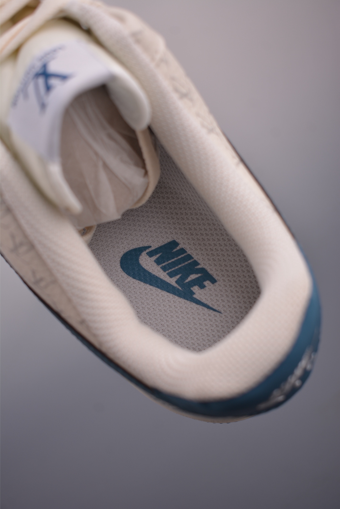 Nike Air Force 1 Low Louis Vuitton Collab Sneakers - Limited Edition 10 i1755560492474 8363 0 8
