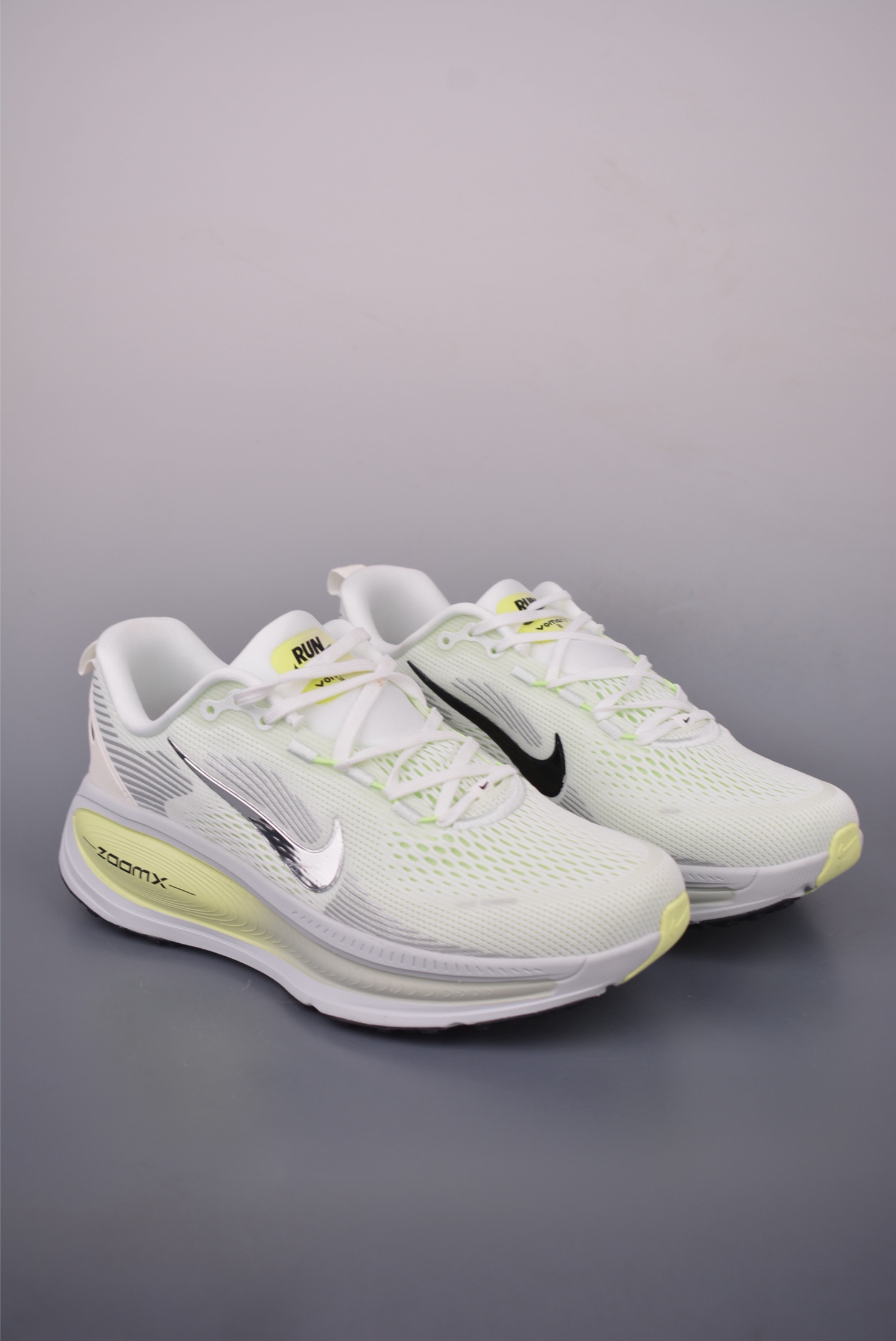 Nike Air Zoom Vomero Plus Running Shoes - High Performance, Ultimate Comfort 2 i1755560834323 8723 0 0