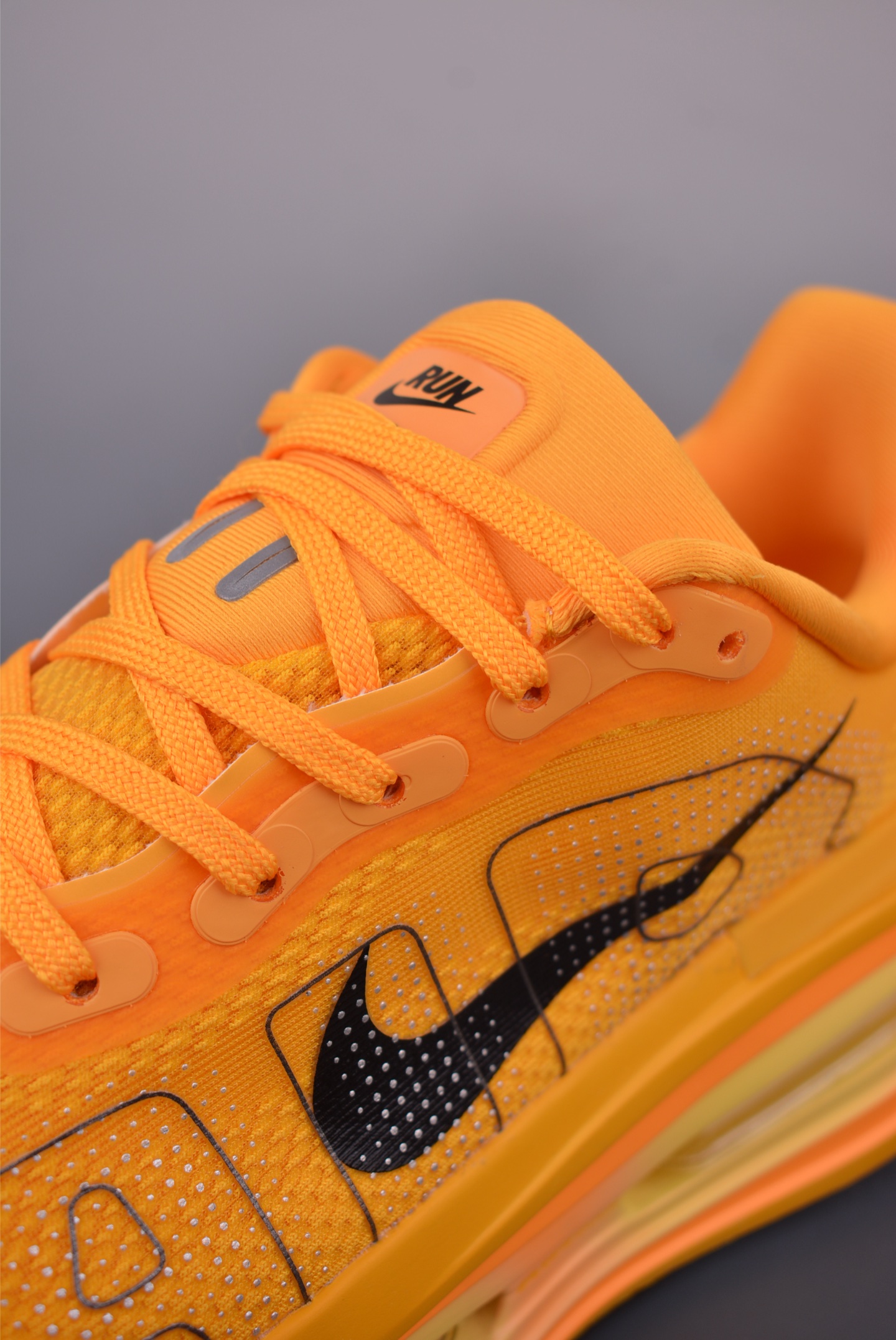 Nike Vomero Premium Air Cushion Running Shoes - Orange, Cushioned, and Durable 8 i1755560885006 5892 0 6