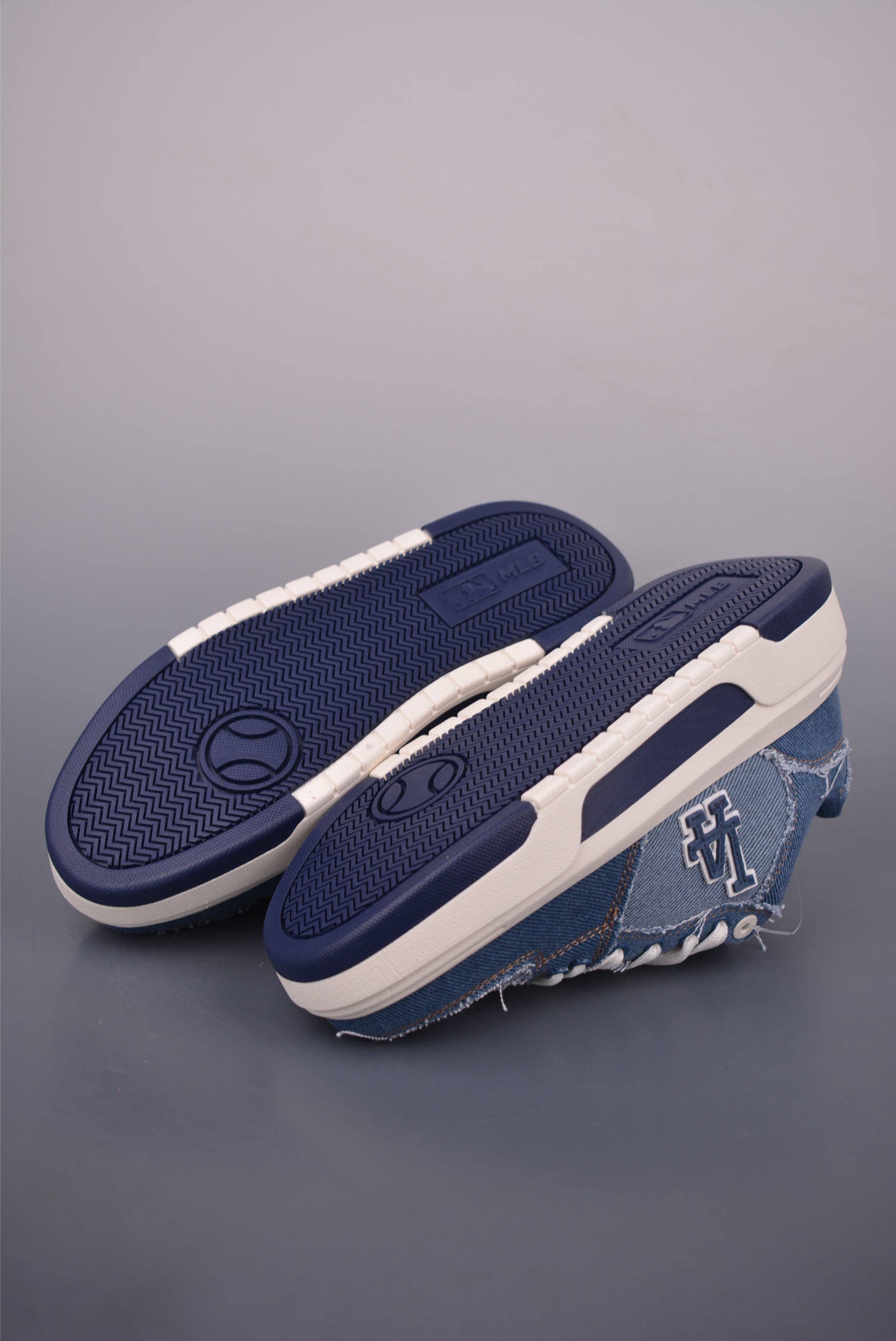 MLB Chunky Liner Denim Vintage Los Angeles Dodgers Fashion Sneakers 3 i1755561296115 2159 0 2