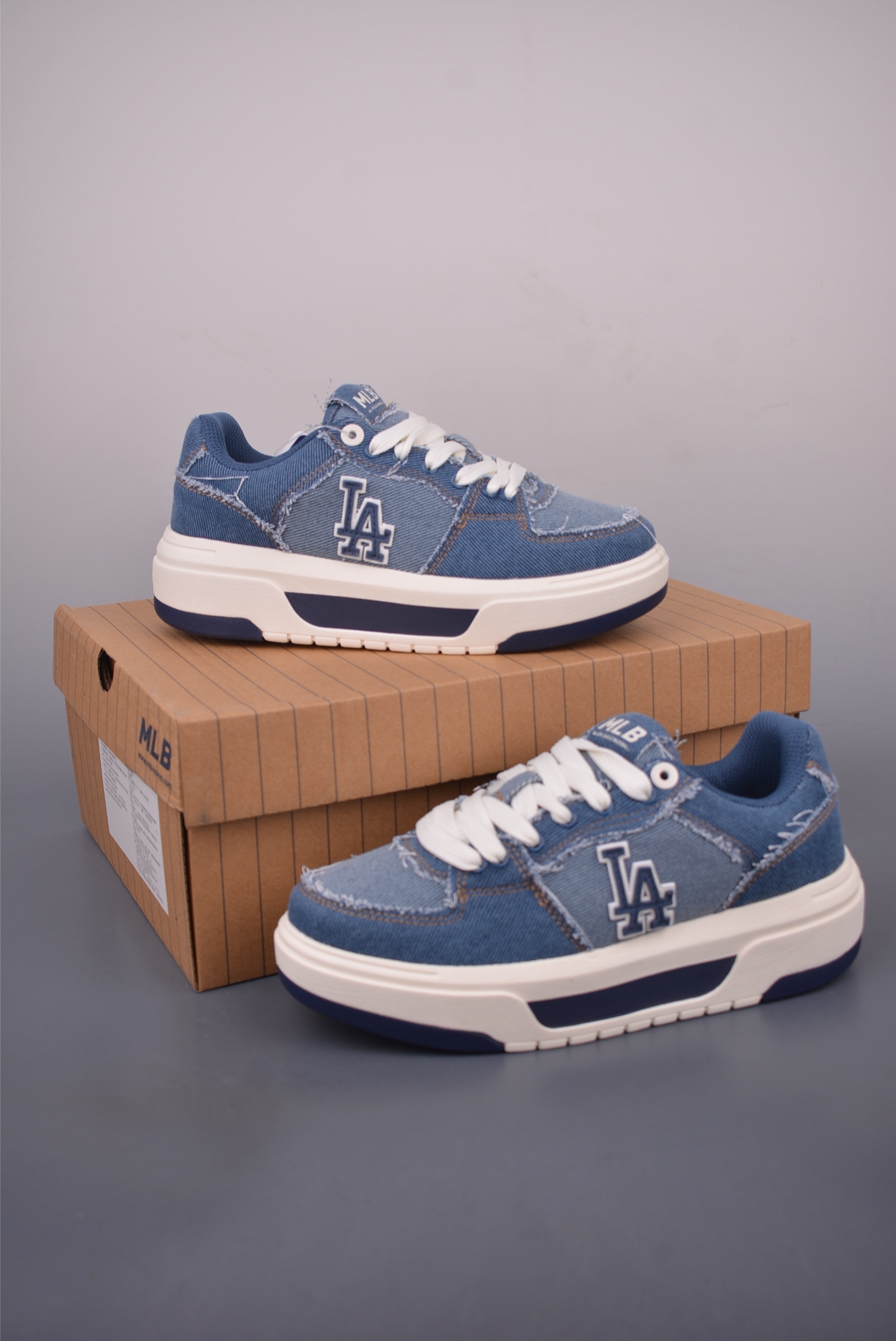 MLB Chunky Liner Denim Vintage Los Angeles Dodgers Fashion Sneakers 5 i1755561296131 8861 0 4