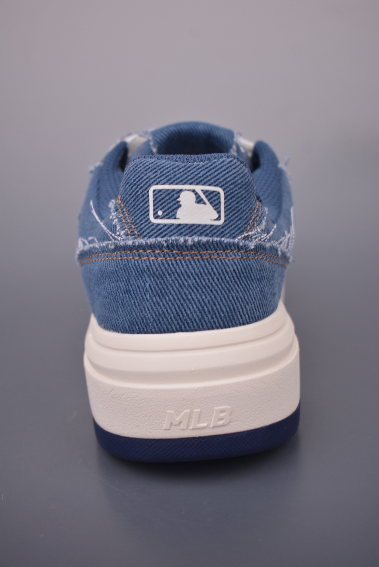 MLB Chunky Liner Denim Vintage Los Angeles Dodgers Fashion Sneakers 4 i1755561297790 4412 0 3