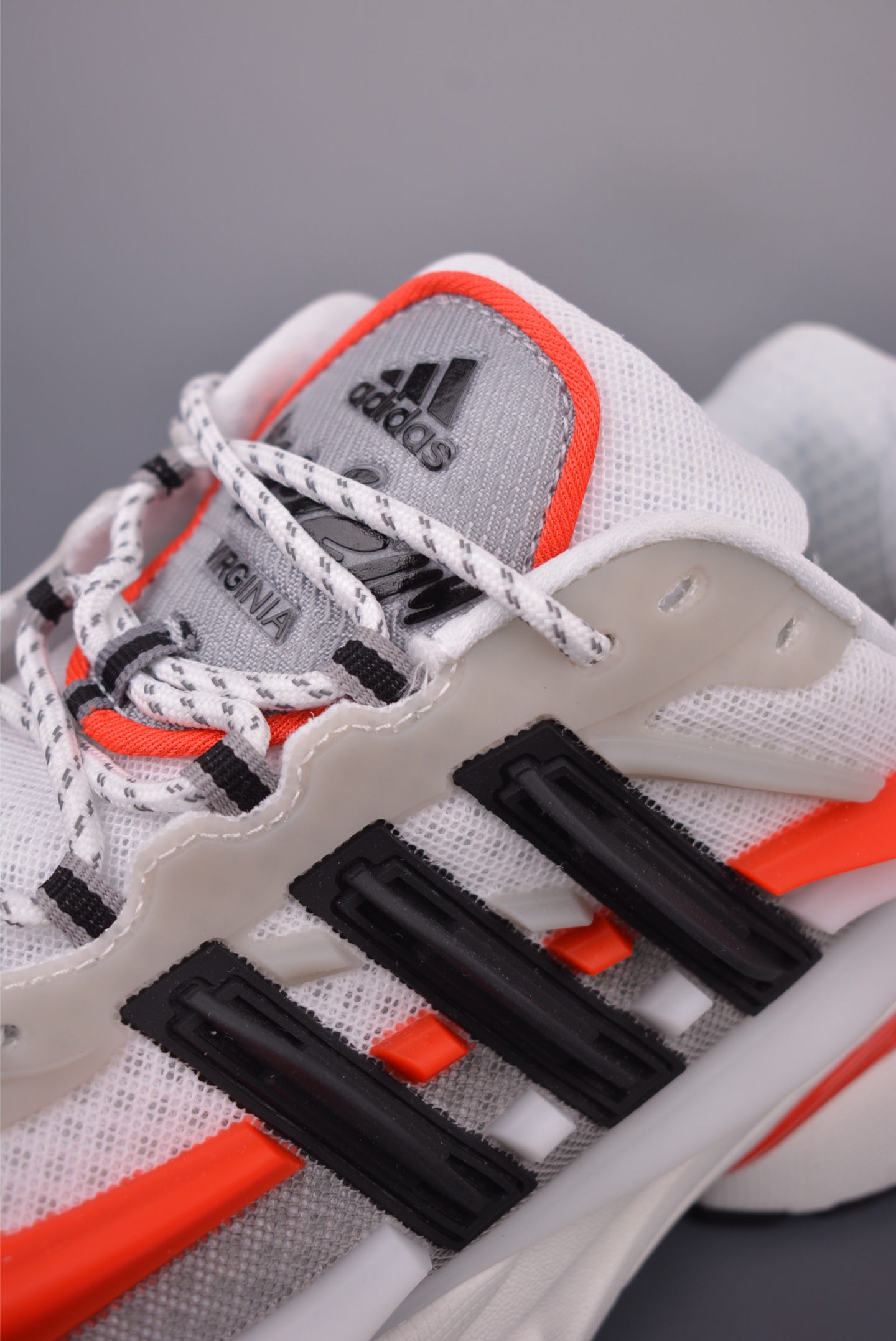 Adidas Adistar Cushion Retro Dad Sneakers - Future-Tech Style & Comfort 7 i1755561338692 9123 0 6