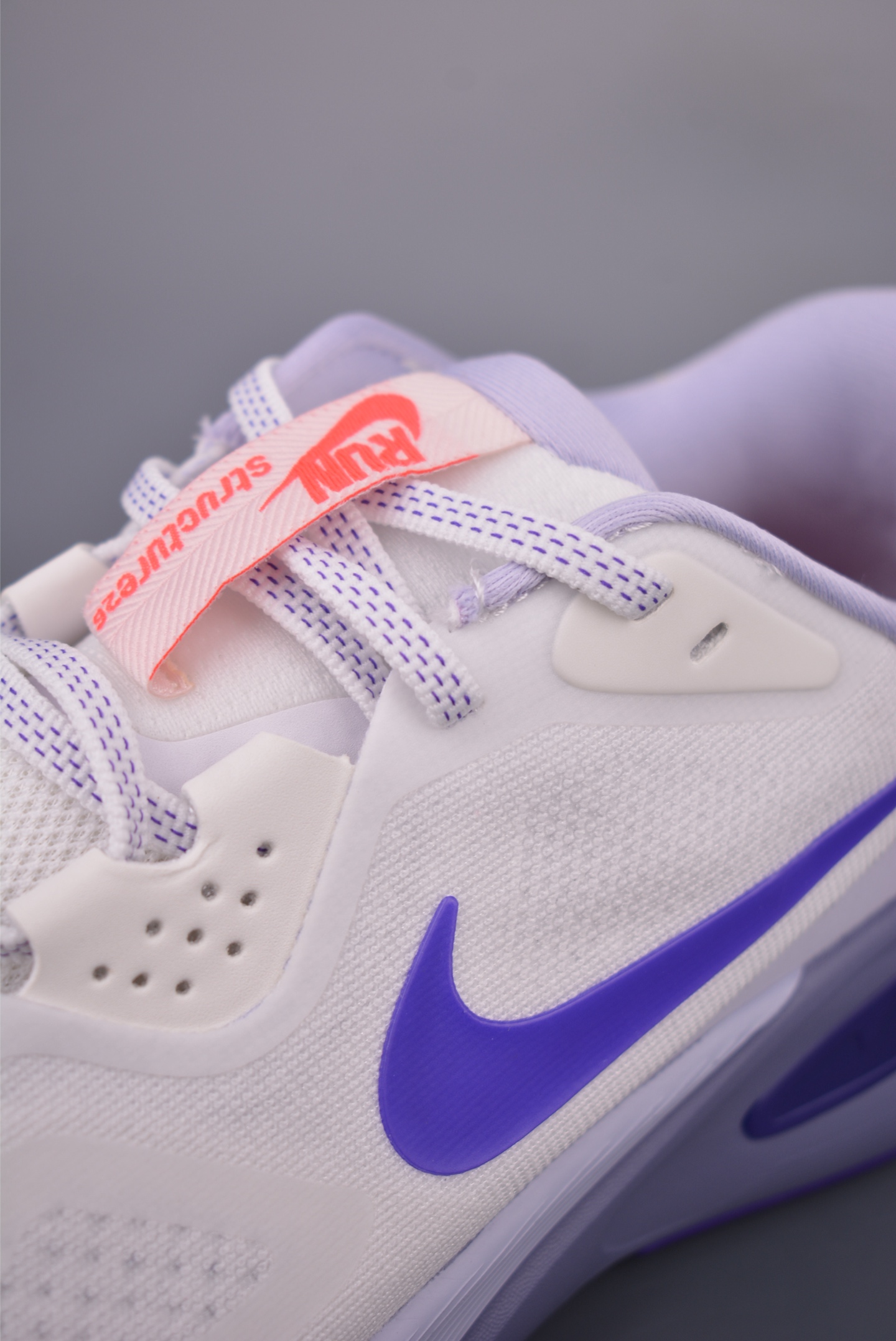 Nike Air Structure 26 Running Shoes with Zoom Air Cushioning for Women 7 i1755561417823 8295 0 6