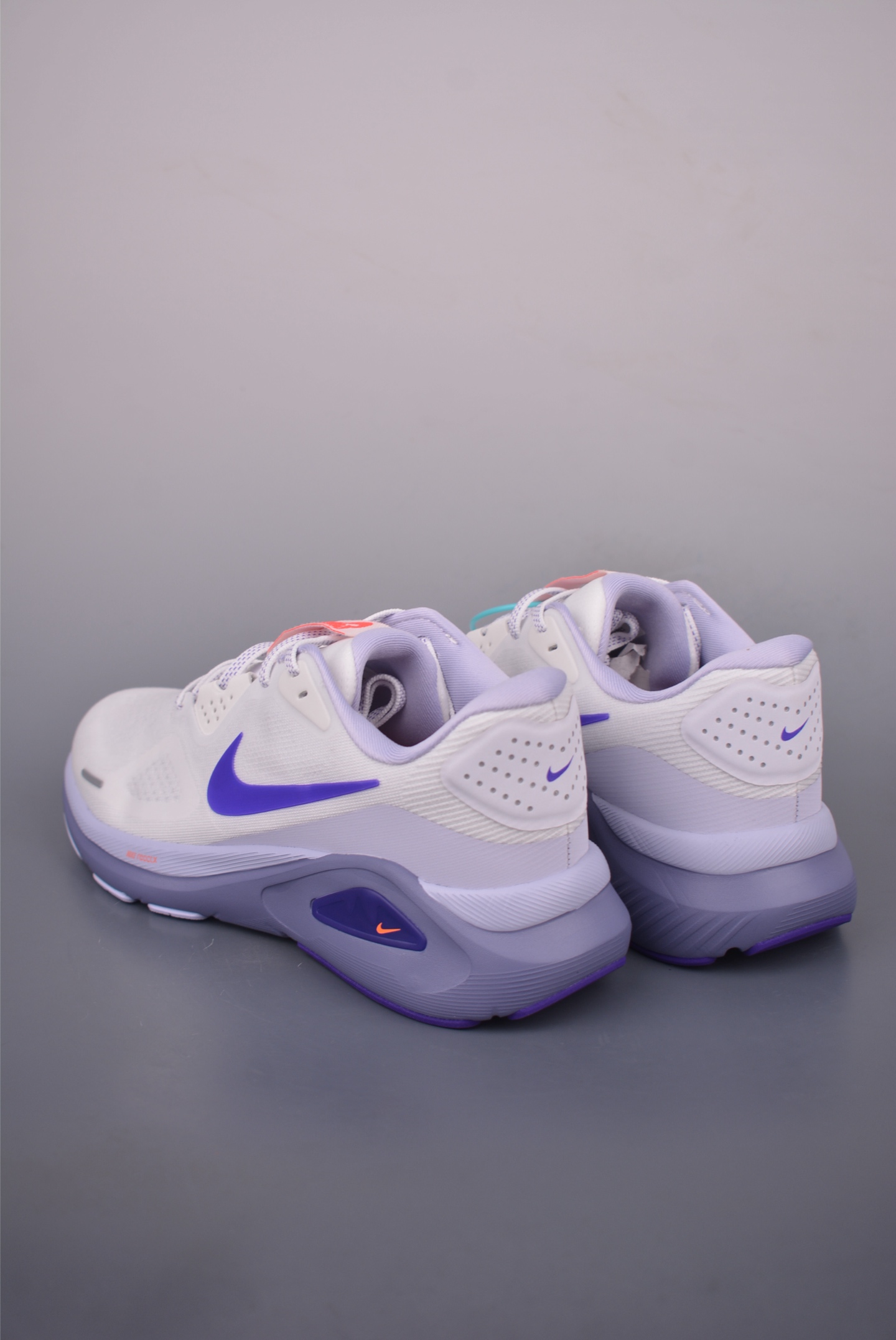 Nike Air Structure 26 Running Shoes with Zoom Air Cushioning for Women 2 i1755561417829 2985 0 1