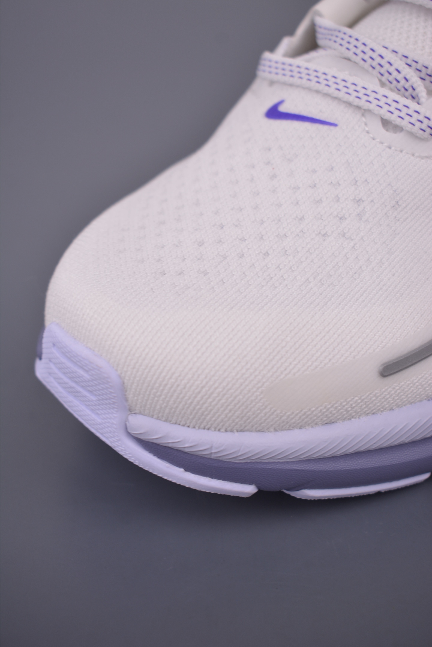 Nike Air Structure 26 Running Shoes with Zoom Air Cushioning for Women 6 i1755561419636 9278 0 5