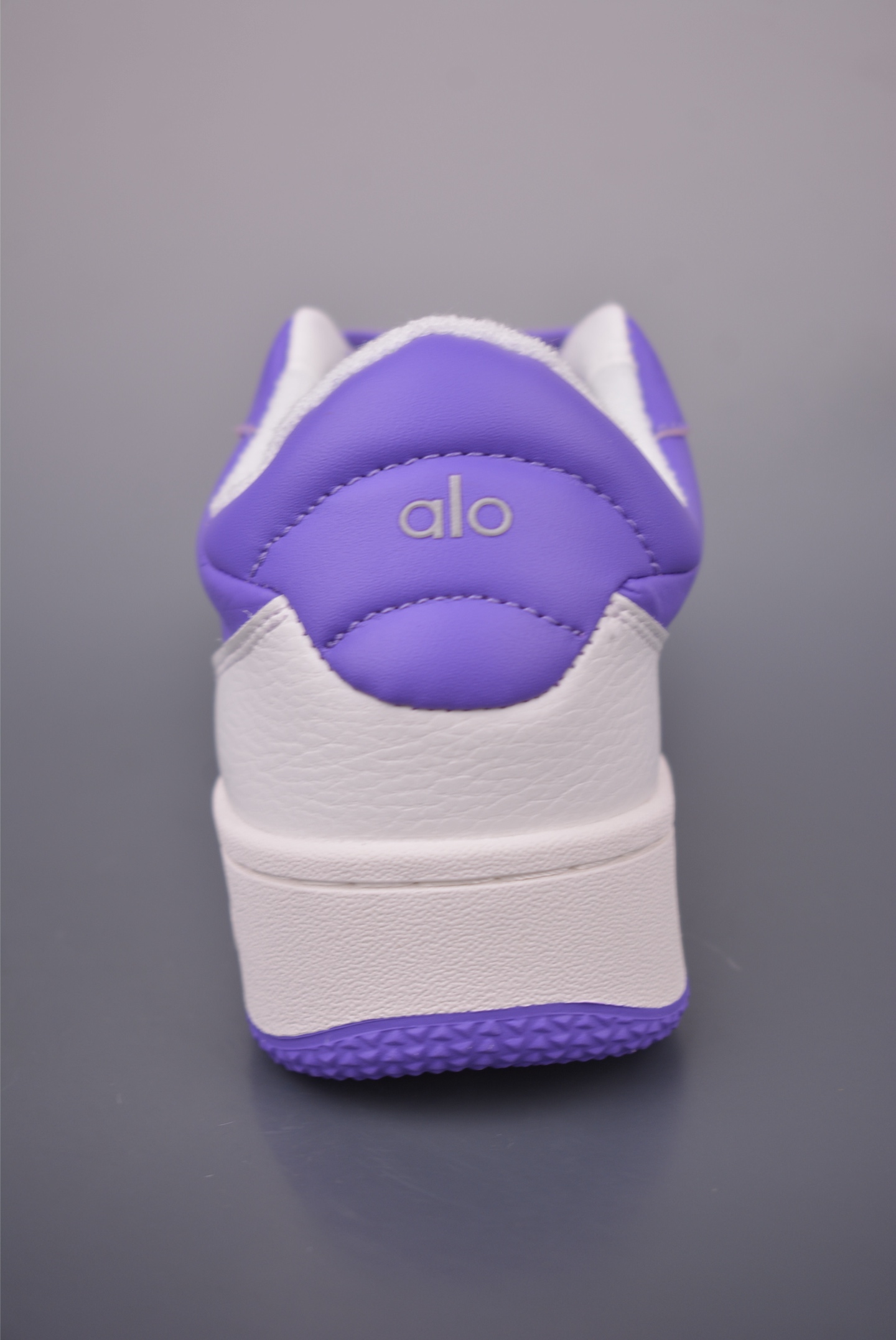 Alo Yoga Recovery Mode Low-Top Sneakers - Comfortable, Durable, and Stylish 5 i1755561727873 615 0 3