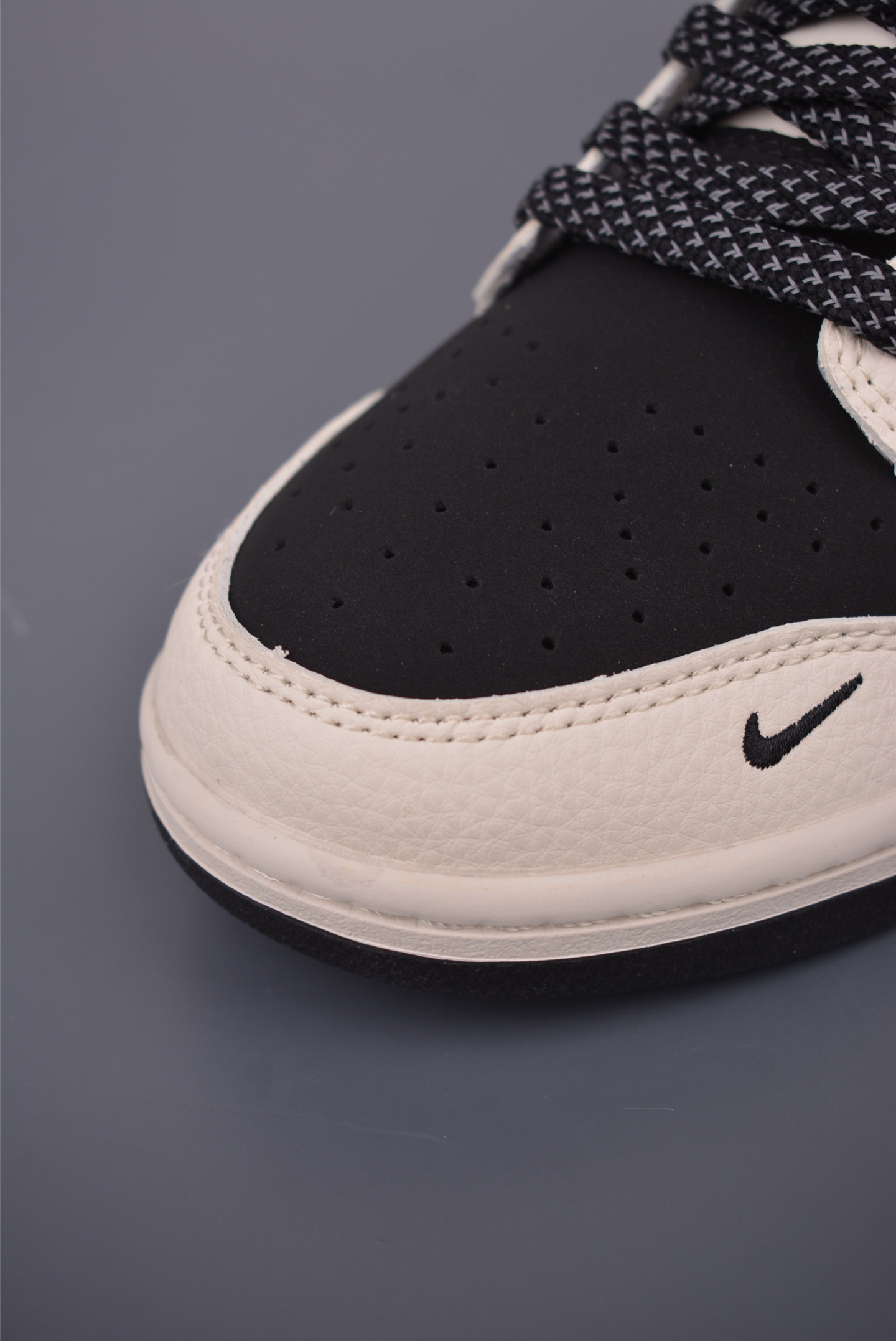 Nike SB Dunk Low Kith Friends & Family Black White Shoes, Size 36-45 7 i1755561999356 4092 0 5