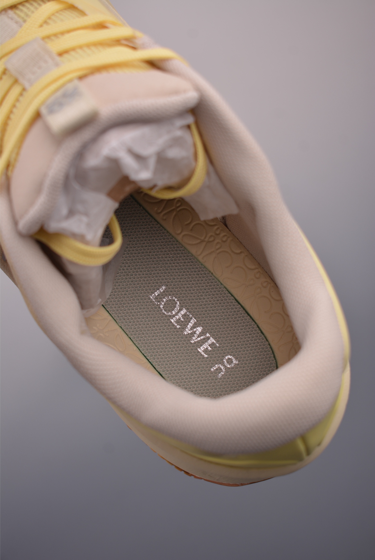 Loewe x On Cloud Hi Edge Running Shoes - Urban Exploration & Street Style 10 i1755641836539 6257 0 8