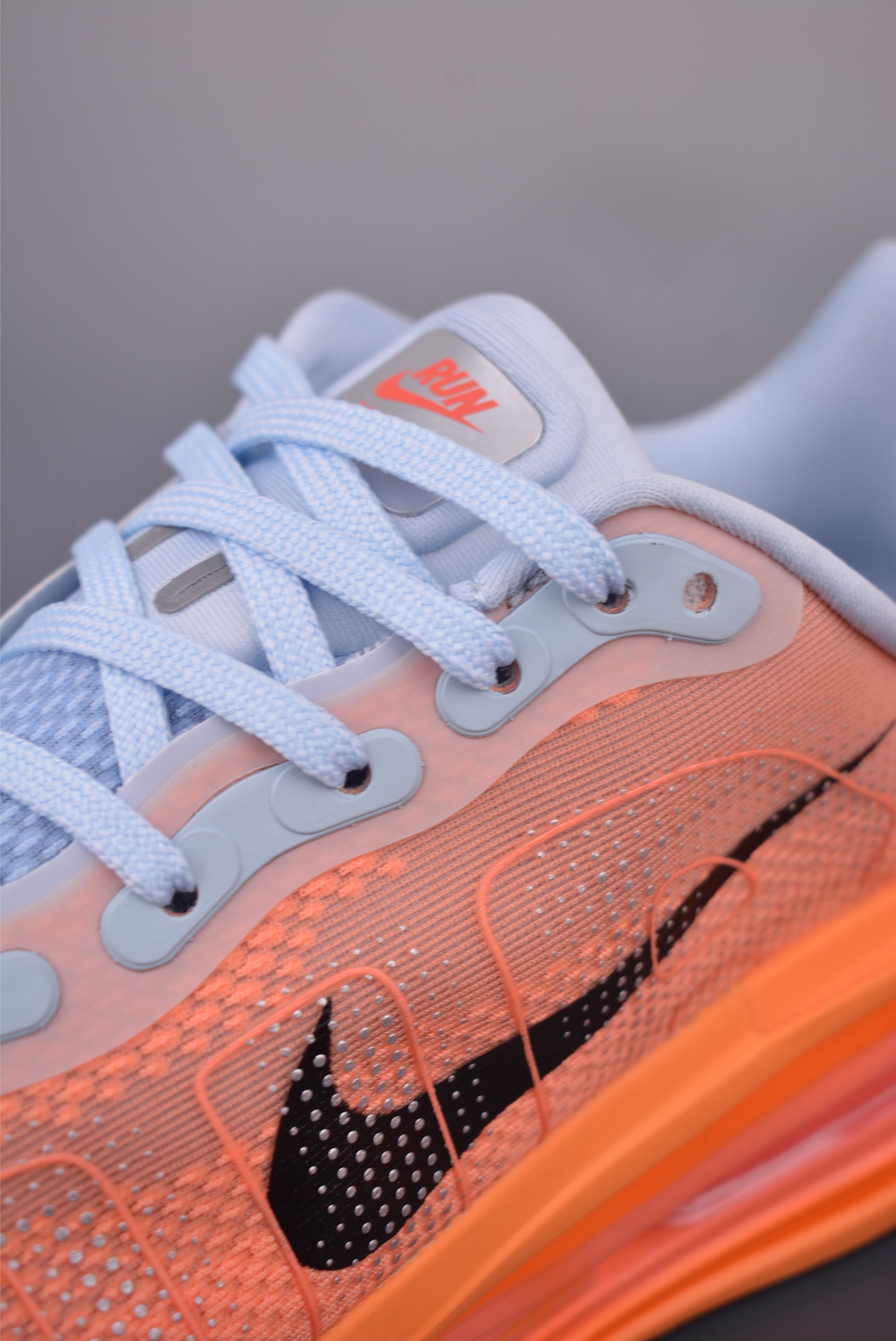 Nike Vomero Premium Air Cushion Running Shoes - Anniversary Edition 5 i1755641989123 4924 0 6