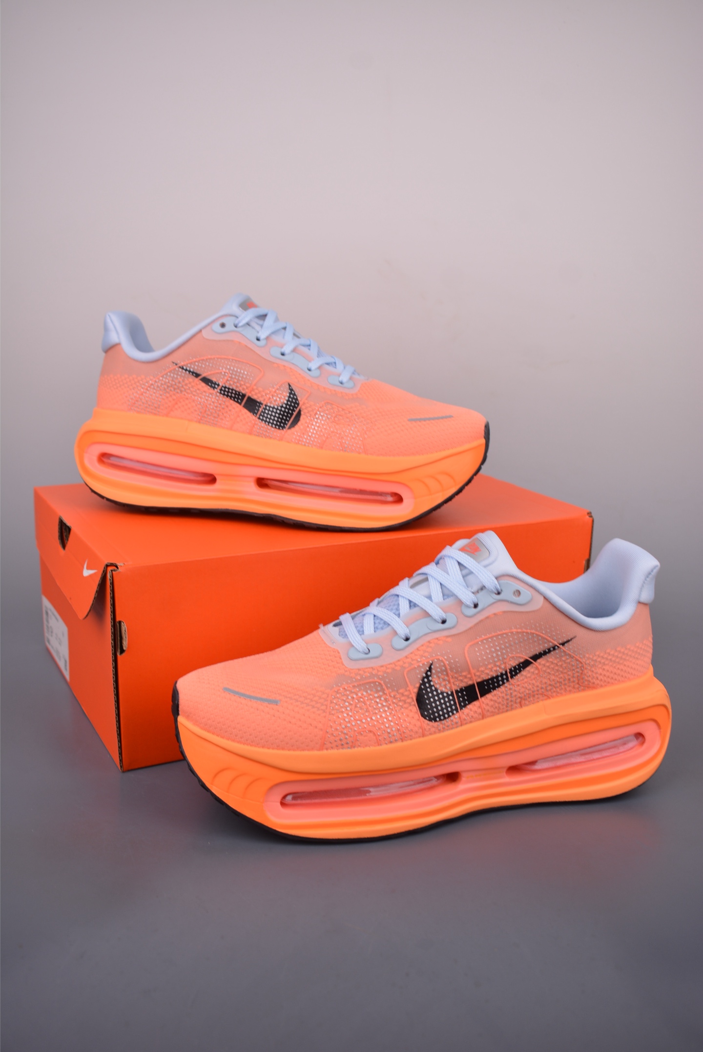Nike Vomero Premium Air Cushion Running Shoes - Anniversary Edition 3 i1755641989186 5864 0 4