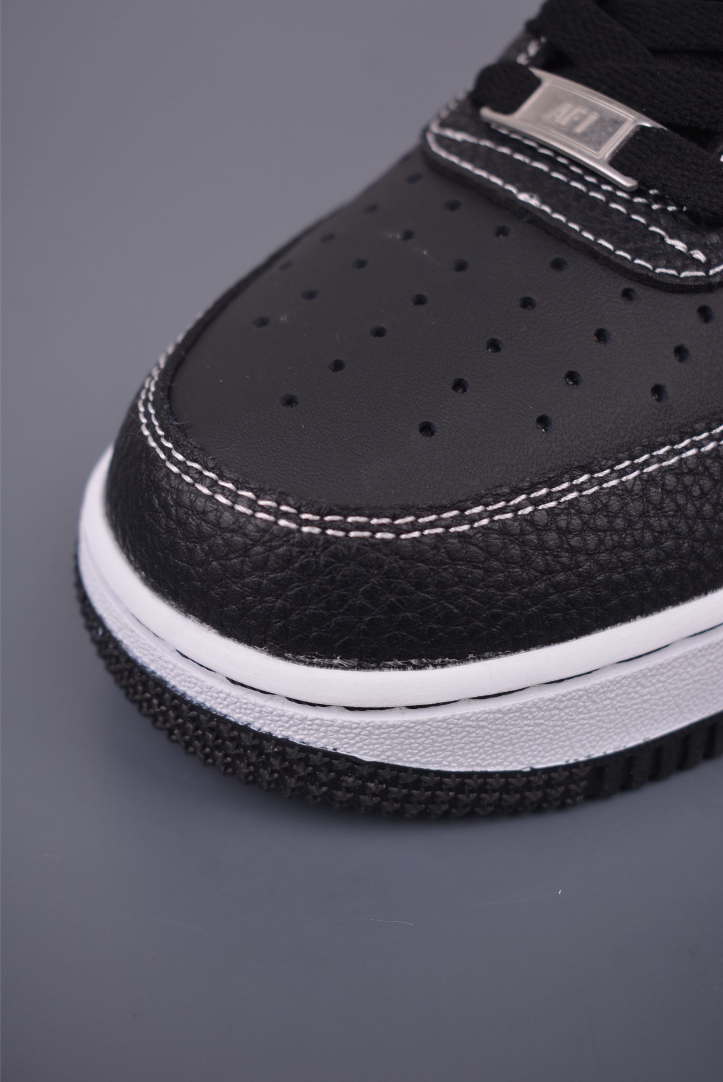 Nike Air Force 1 Low Gucci Custom Black Leather Honeycomb Cushioning AH8462 7 i1755642177901 3690 0 5