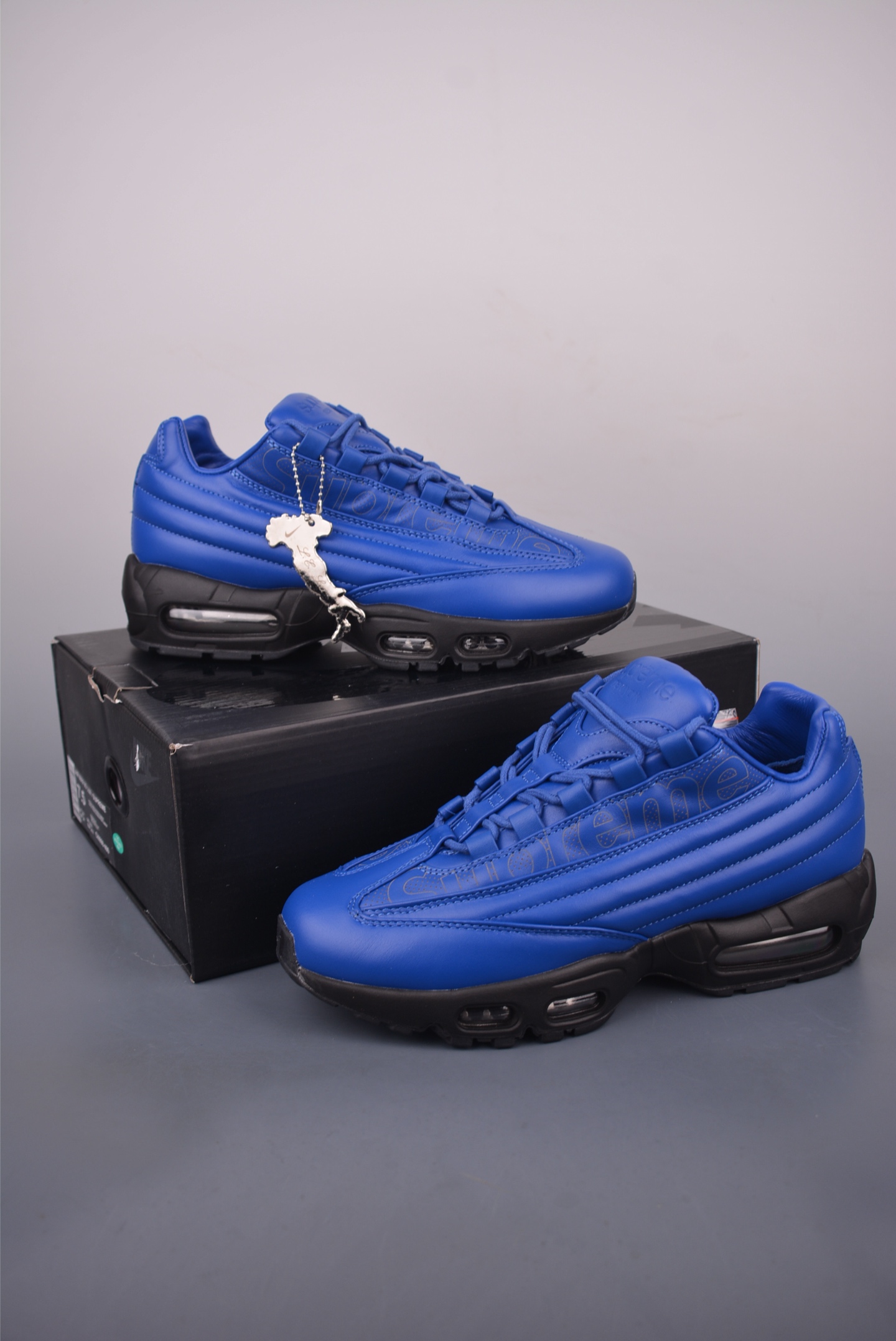 Nike Air Max 95 LUX Supreme Running Shoes - Blue, Air Cushioning 6 i1755642291720 6138 0 4