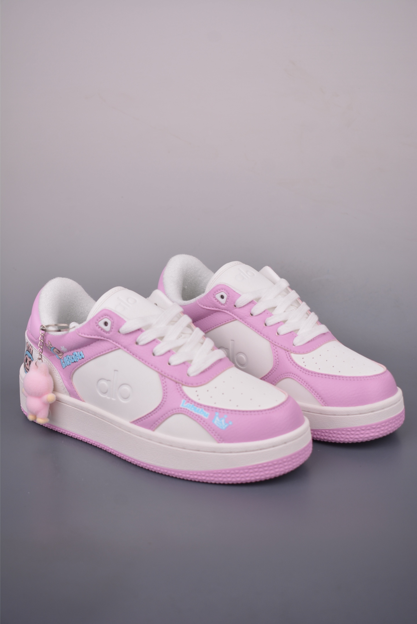 Alo Yoga Recovery Mode LABUBU Collab Low-Top Sneakers - Pink/White, Comfortable 1 i1755642425185 1468 0 0