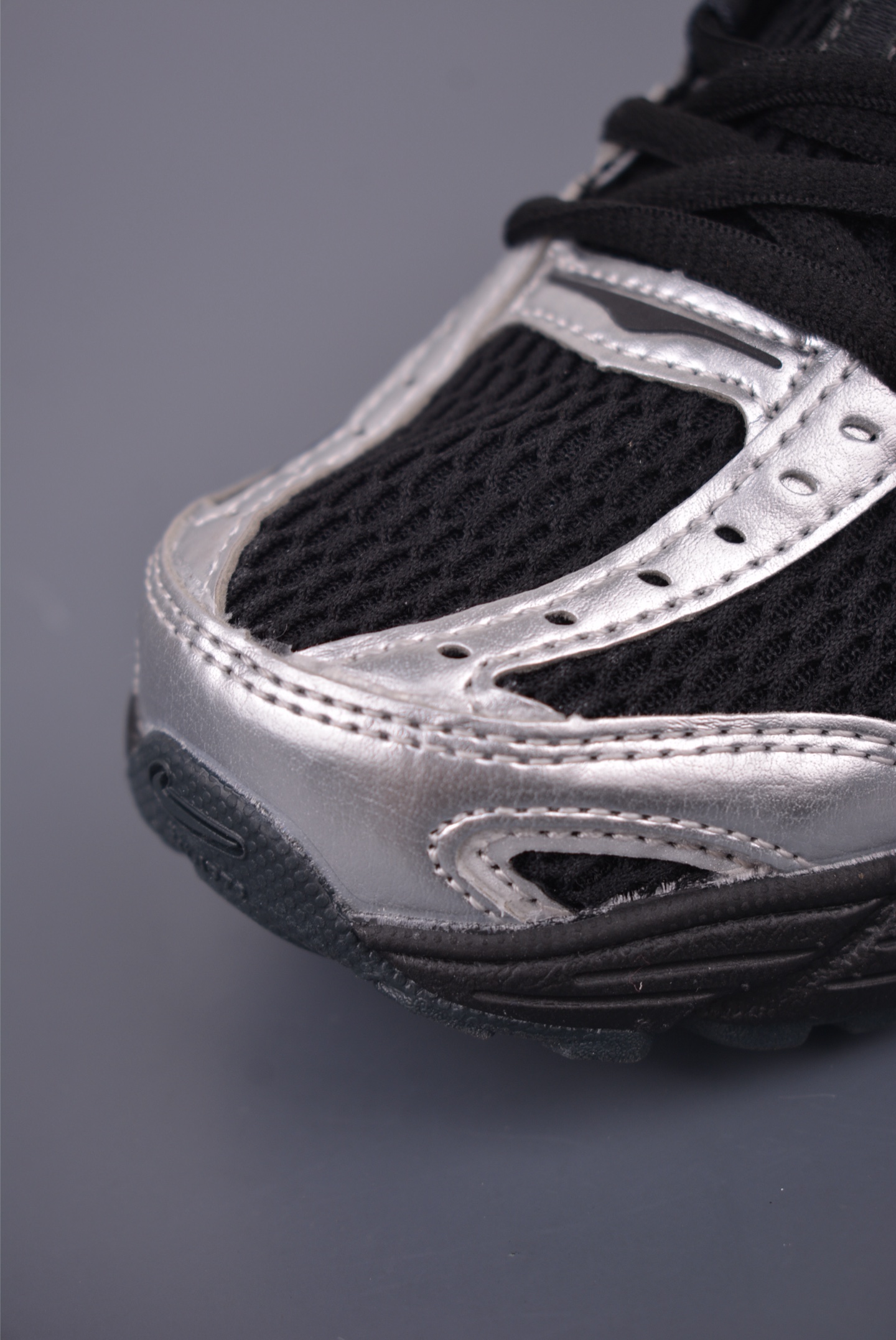 Nike Air Max Moto 2K Running Shoes - Comfortable and Versatile - HQ2056 6 i1755642460212 9427 0 5