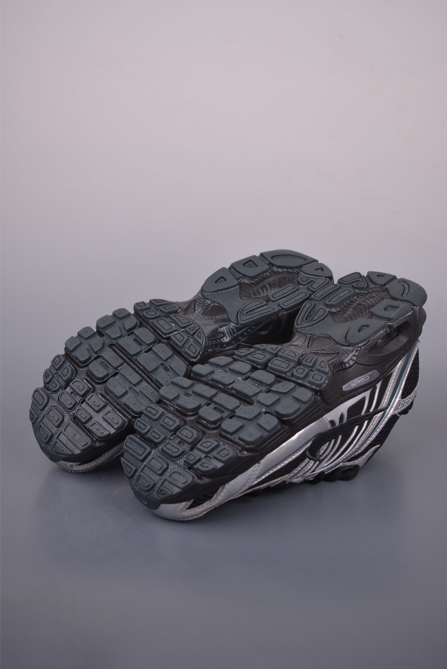 Nike Air Max Moto 2K Running Shoes - Comfortable and Versatile - HQ2056 3 i1755642460234 5588 0 2