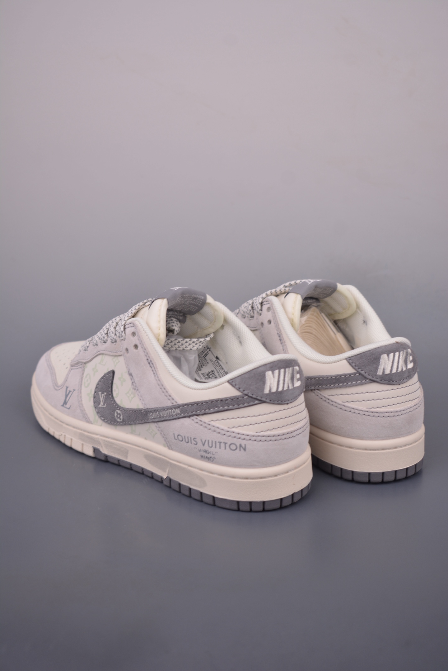 Nike SB Dunk Low Louis Vuitton Collab Premium Quality Designer Sneakers 3 i1755642531517 3250 0 1