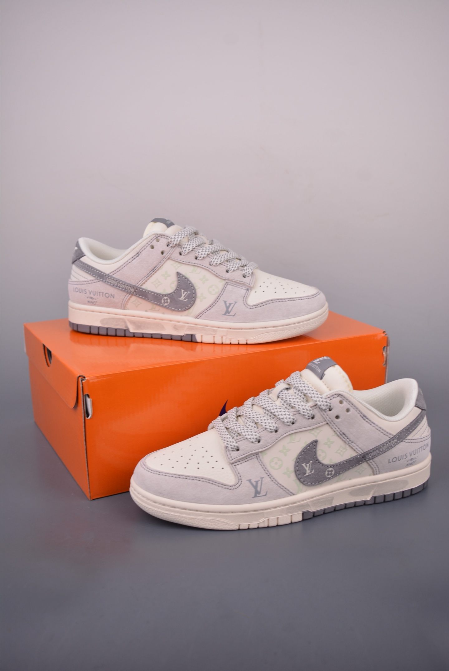 Nike SB Dunk Low Louis Vuitton Collab Premium Quality Designer Sneakers 6 i1755642533442 9348 0 4
