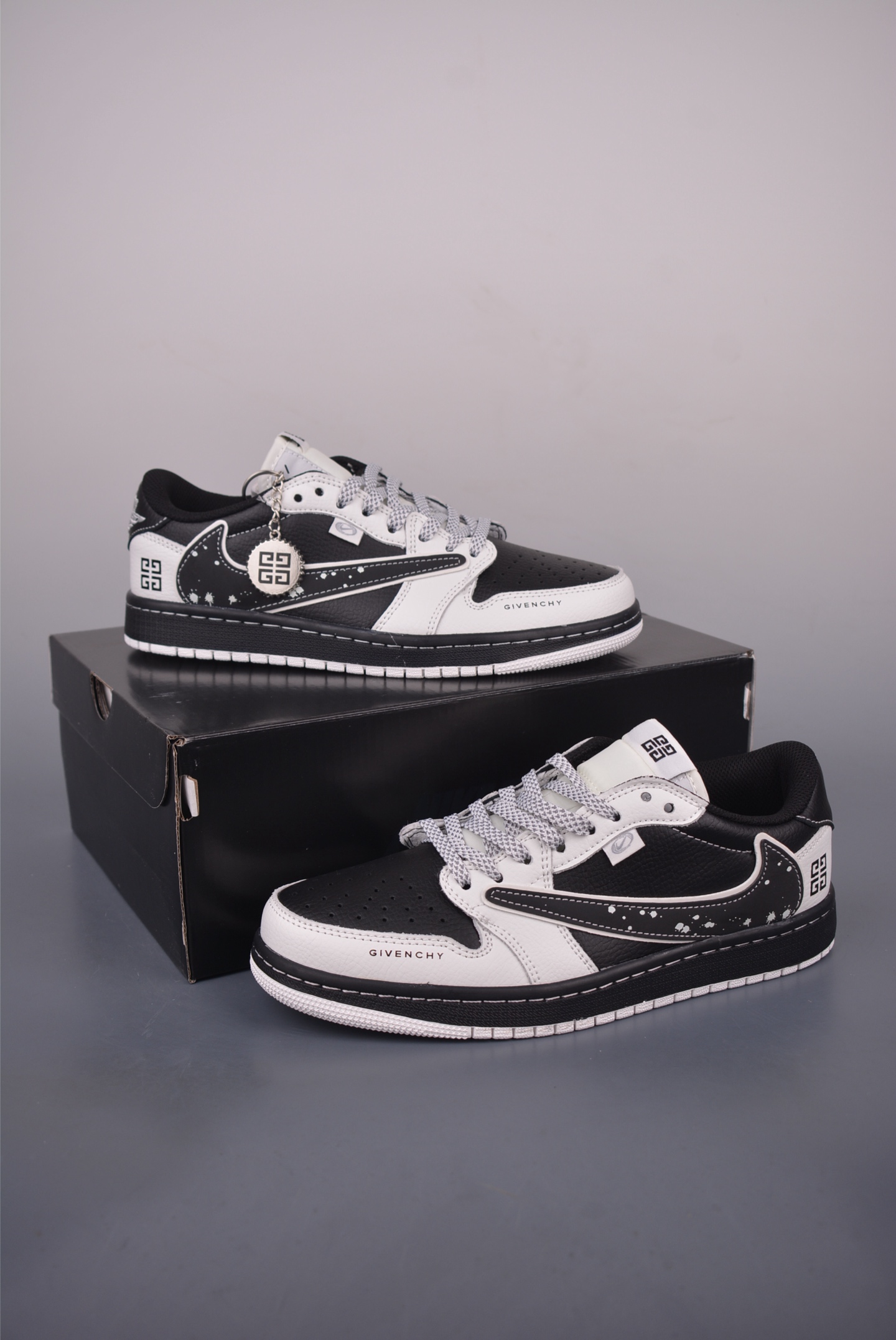 Fragment x Travis Scott x Givenchy Air Jordan 1 Low - Black Toe Design 6 i1755642571373 7030 0 4