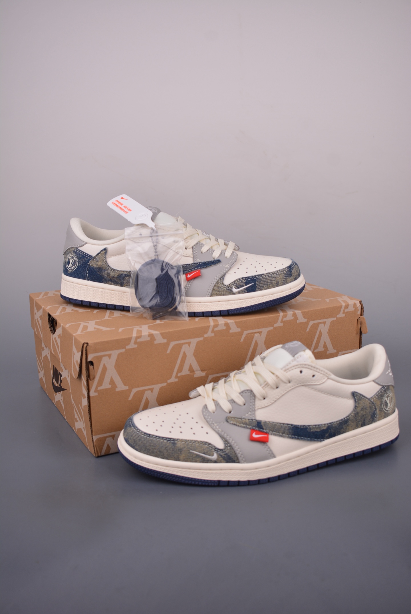 Fragment x Travis Scott x Louis Vuitton Air Jordan 1 Low Sneakers 6 i1755642618796 7429 0 4