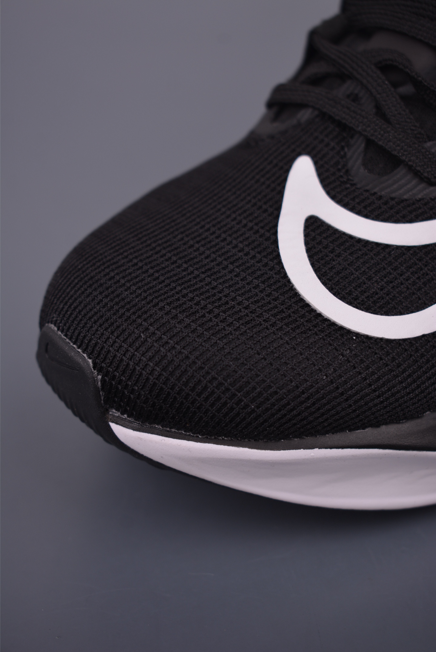 Nike Zoom Fly 5 Black/White Lightweight Running Shoes - React Foam Cushioning 6 i1755642791851 2734 0 5
