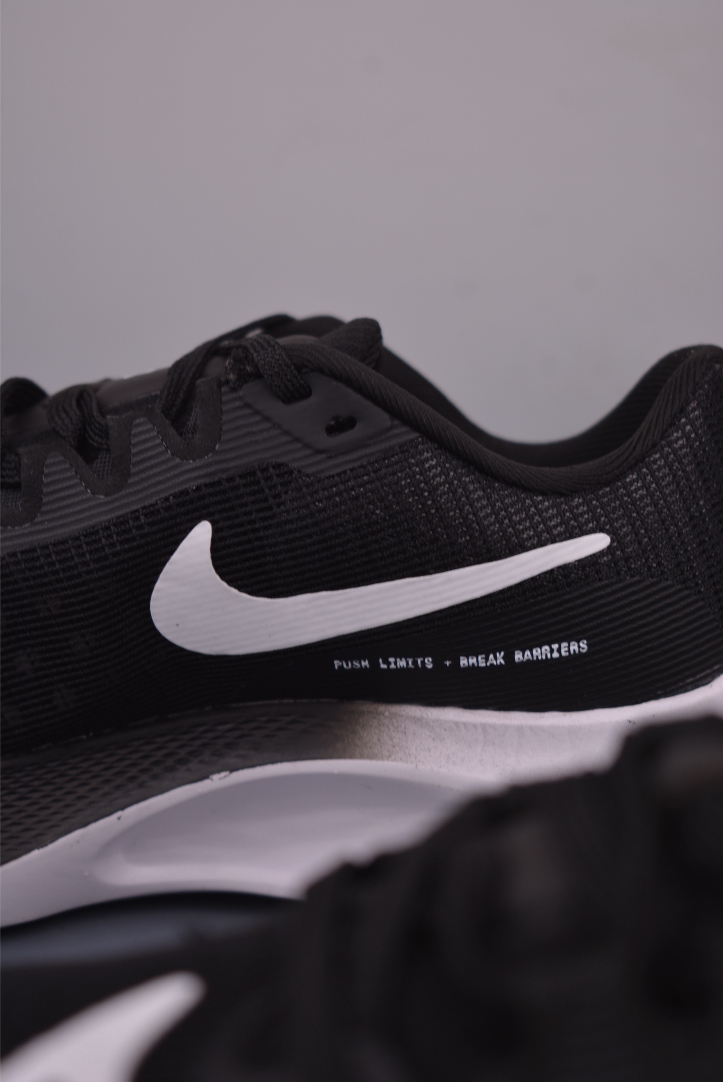 Nike Zoom Fly 5 Black/White Lightweight Running Shoes - React Foam Cushioning 8 i1755642793598 5578 0 7