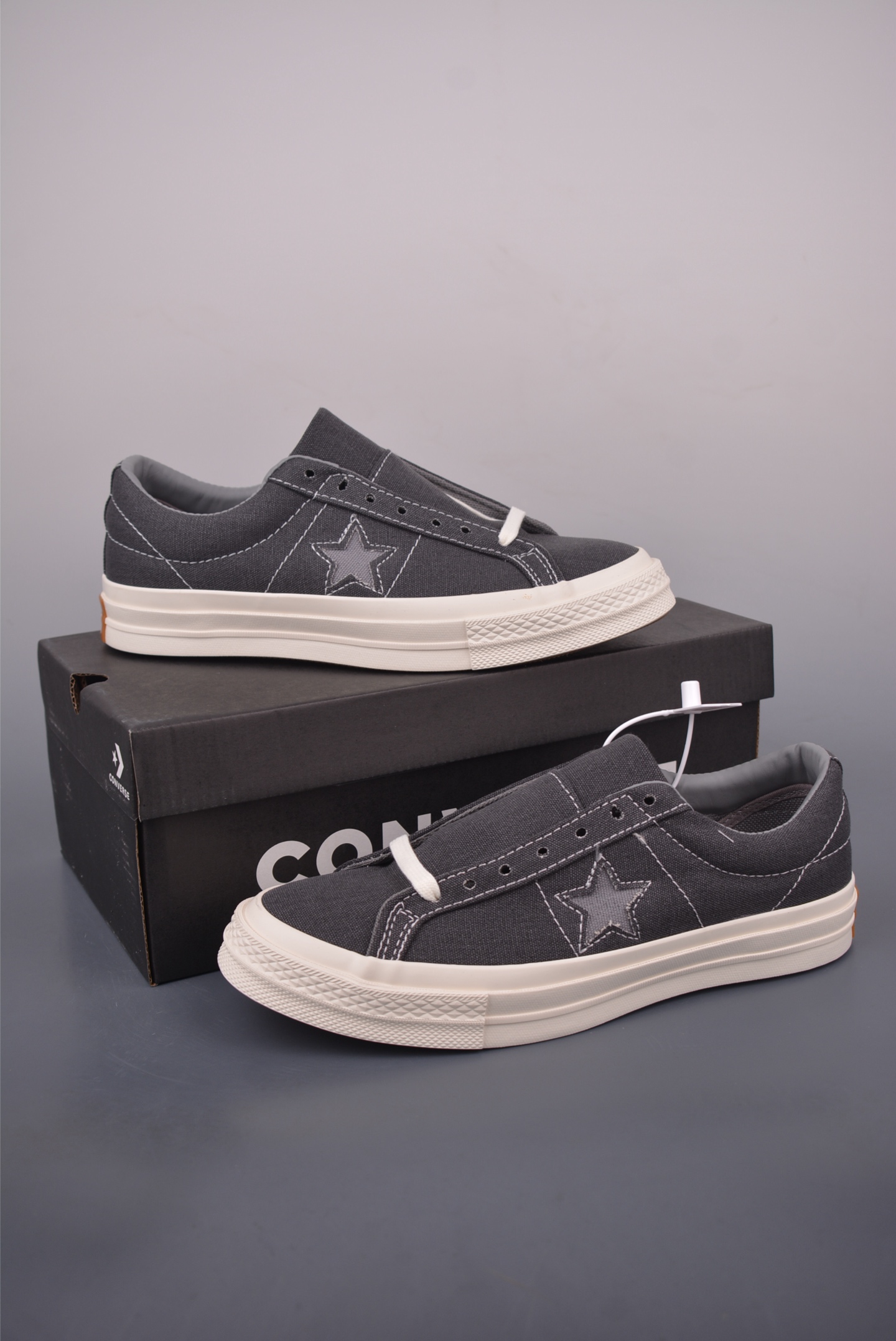Converse One Star Low Top Black/Grey Canvas Sneakers with Distressed Details 5 i1755727561730 100 0 4