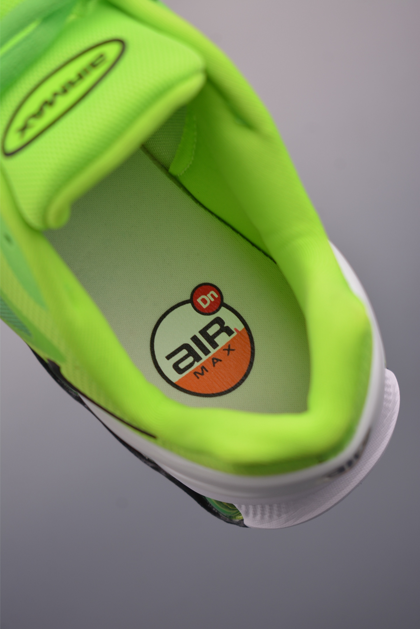 Nike Air Max DN8: Full-Length Air Cushioning for Ultimate Comfort 9 i1755727601624 2273 0 8